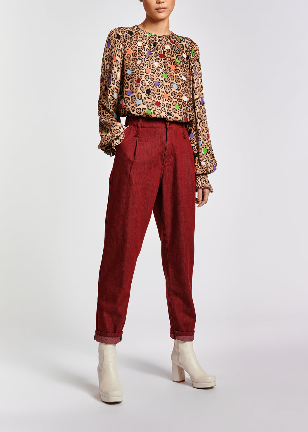 Jean bordeaux à  coupe ample RE—SSENTIEL | Essentiel second hand