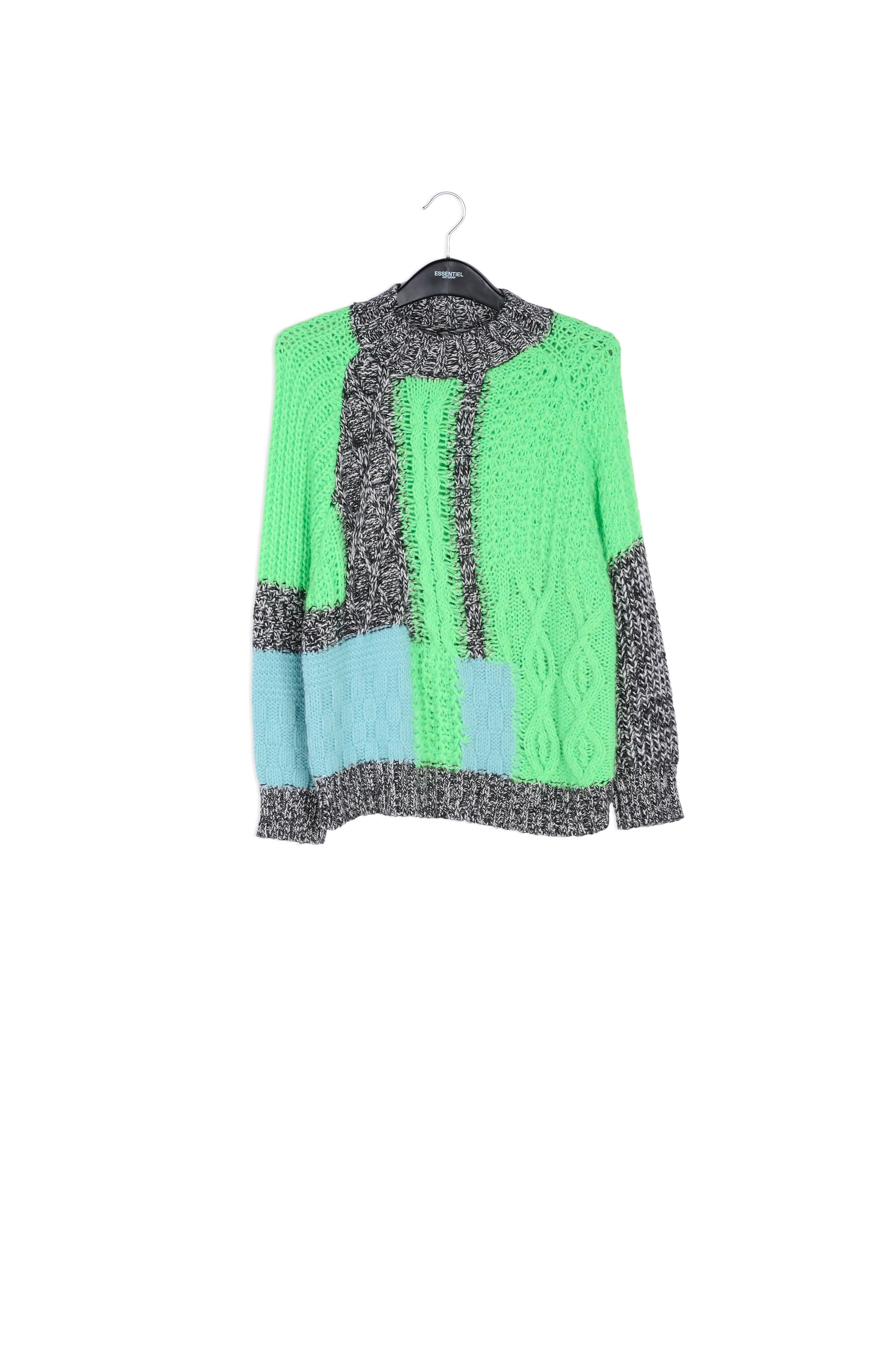 Light blue and neon green knit sweater RE—SSENTIEL | Essentiel second hand