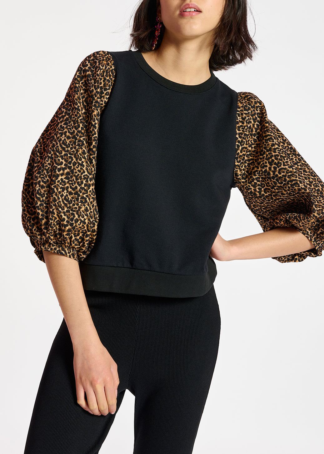 Black cotton-jersey sweatshirt with leopard-jacquard sleeves RE—SSENTIEL | Essentiel second hand