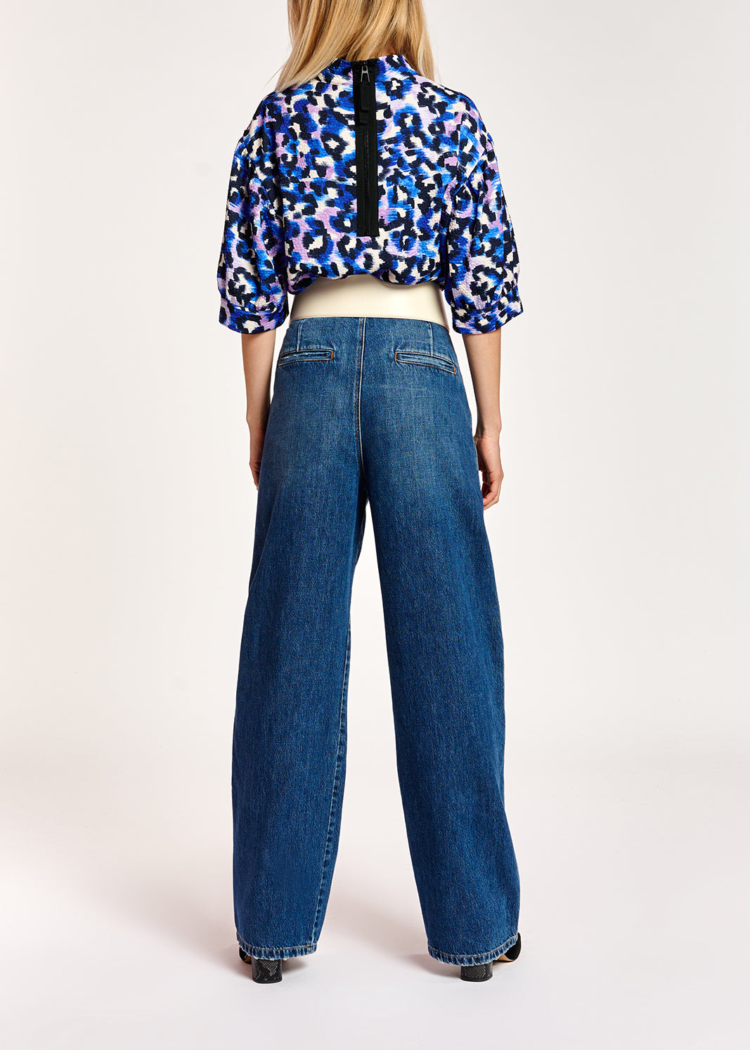 Blue, purple and off-white leopard print top RE—SSENTIEL | Essentiel second hand