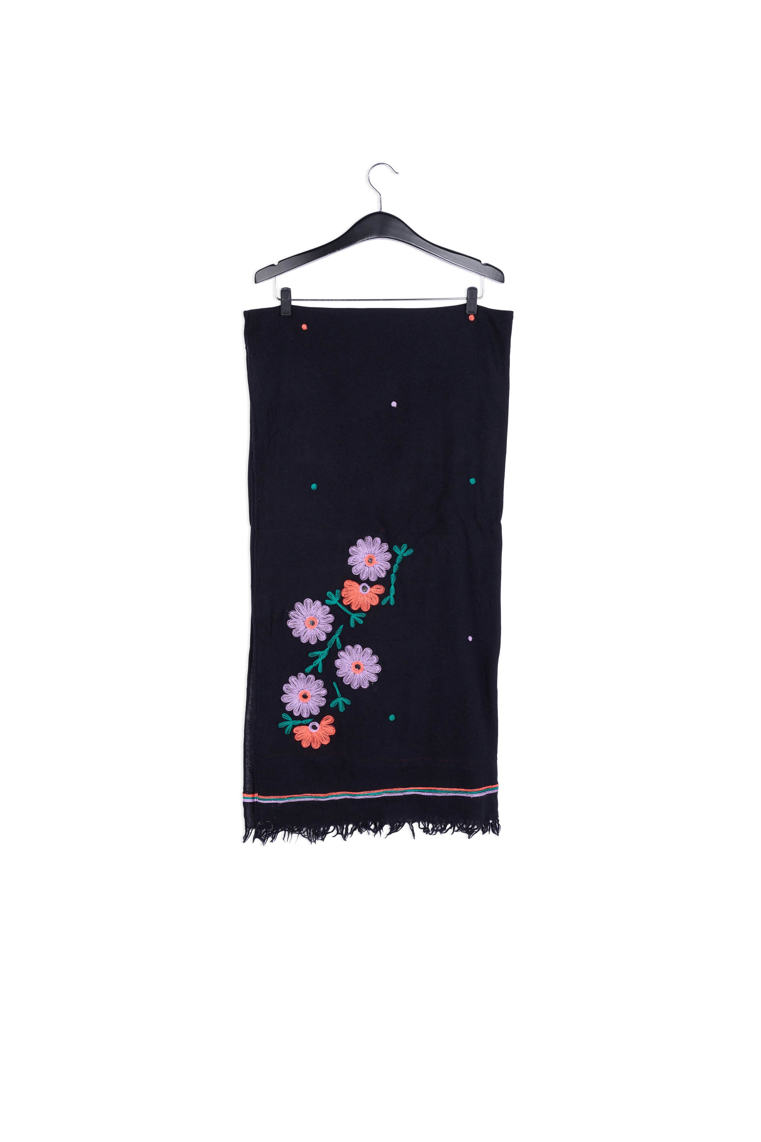 Embroidered light wool scarf RE—SSENTIEL | Essentiel second hand
