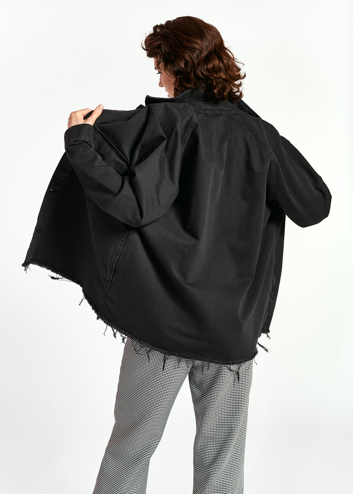 Zwarte hemdjas in jeansstof RE—SSENTIEL | Essentiel second hand