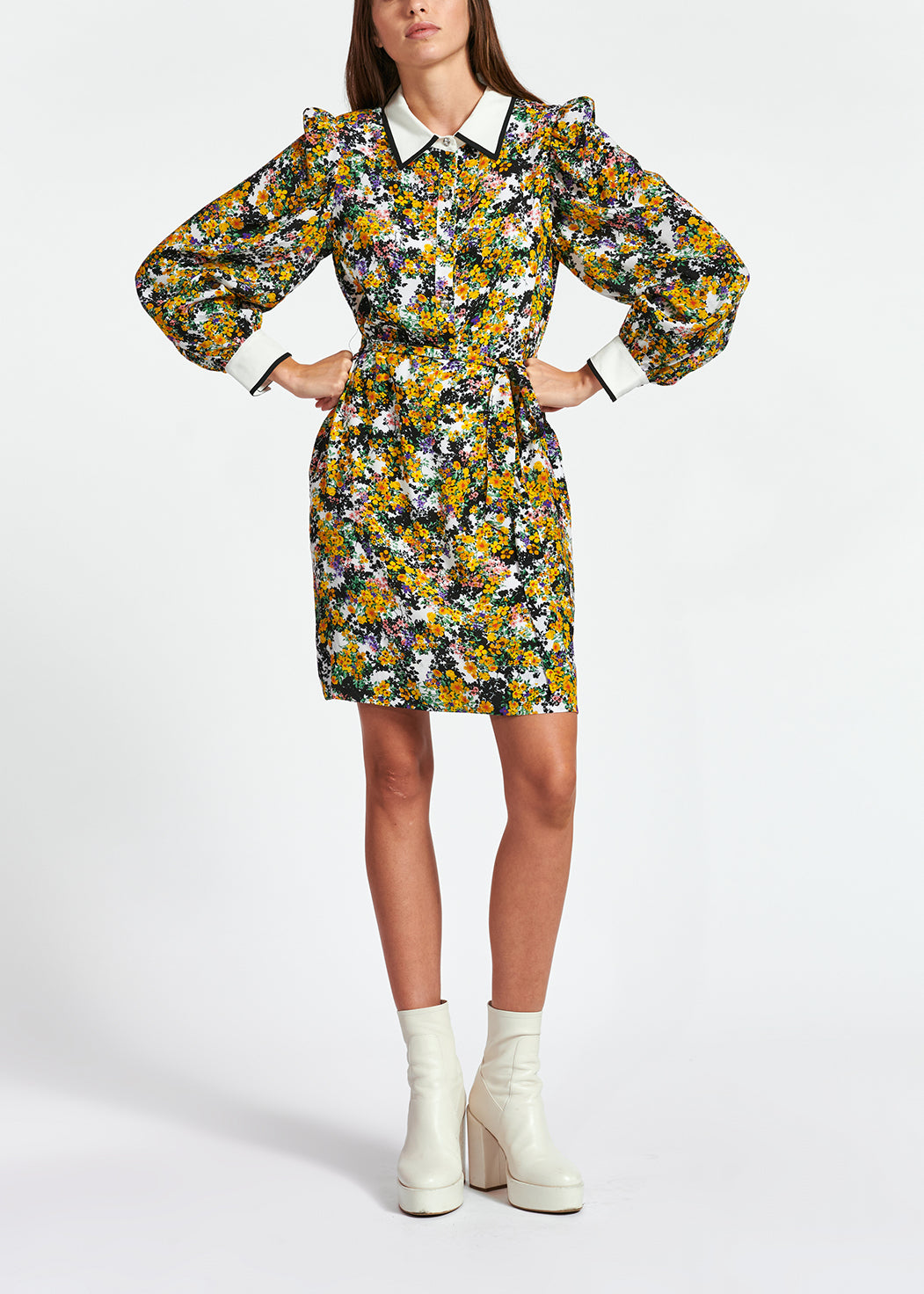 Mini robe chemise blanc cassé à fleurs RE—SSENTIEL | Essentiel second hand