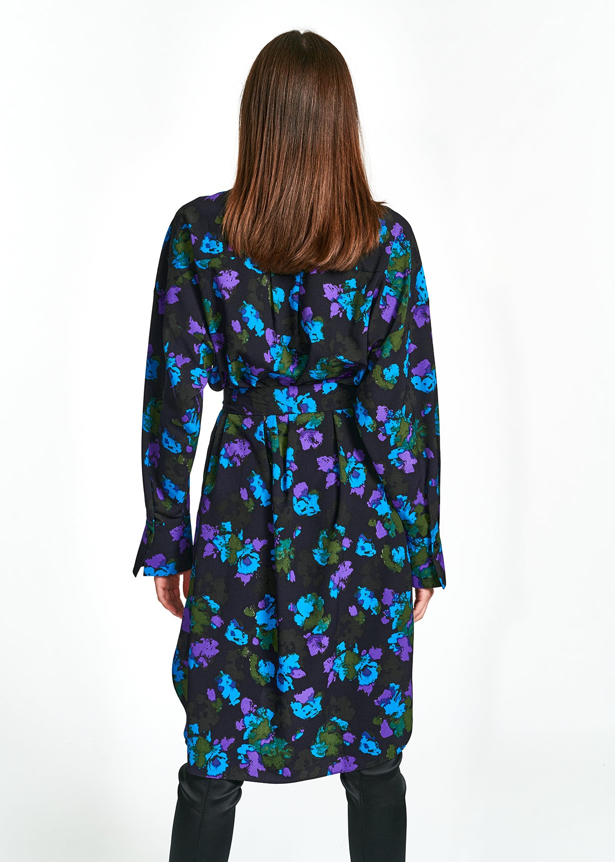 Robe chemise midi à imprimé fleuri noir et bleu RE—SSENTIEL | Essentiel second hand