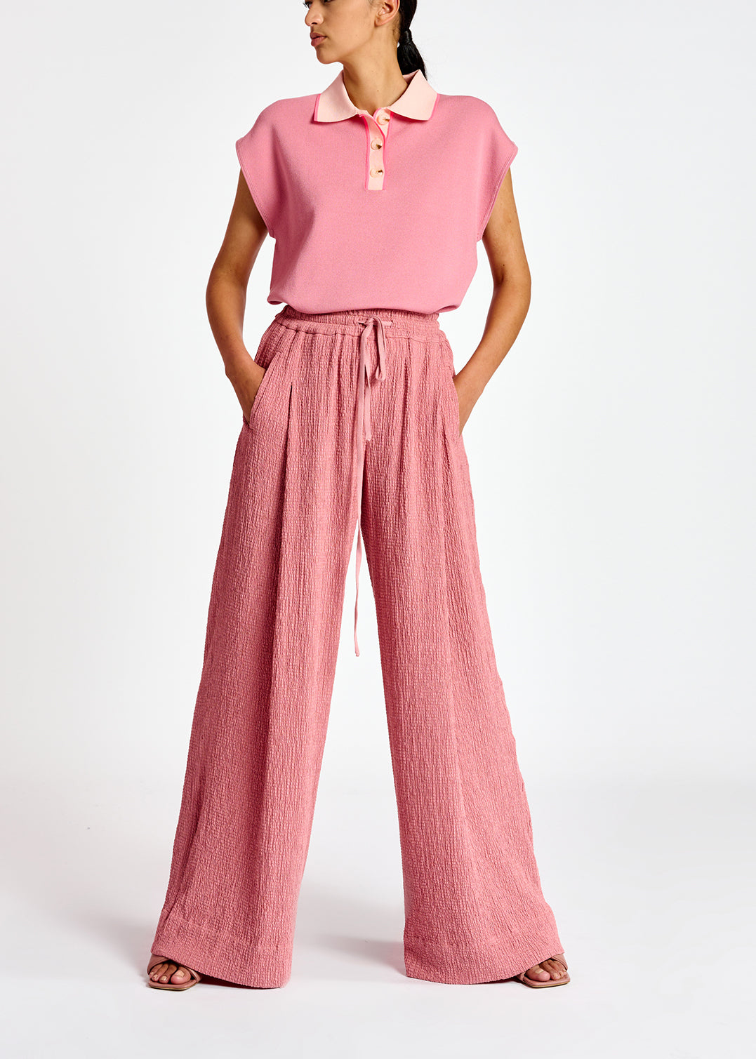 Pink sleeveless polo top with contrasting collar RE—SSENTIEL | Essentiel second hand