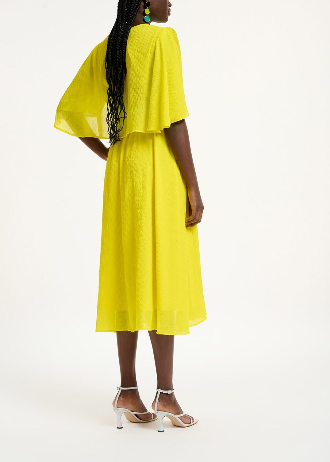 Robe midi jaune à manches cape RE—SSENTIEL | Essentiel second hand