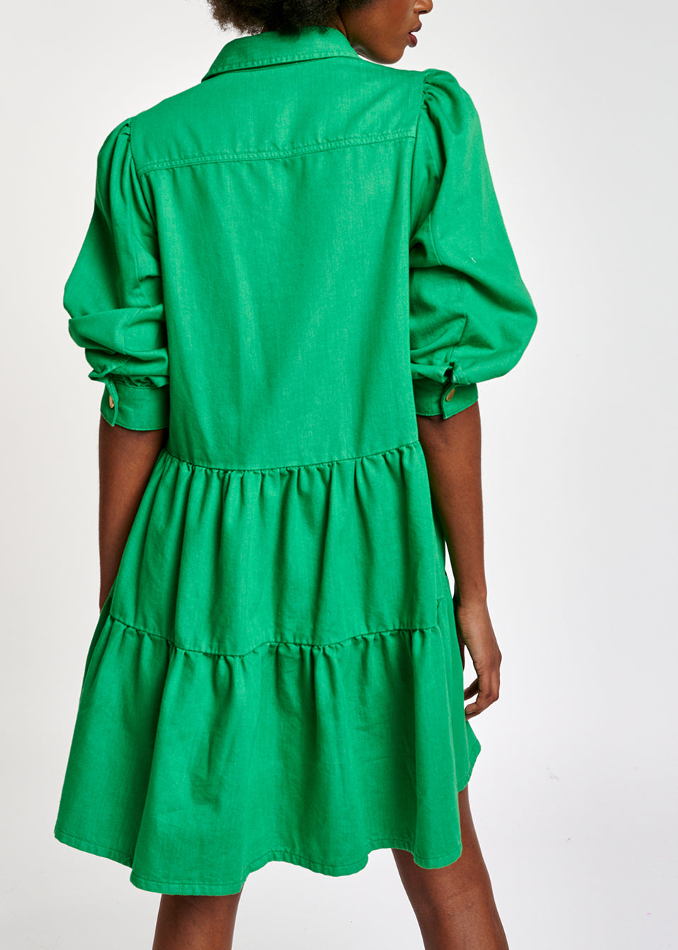 Mini robe trapèze verte en jean RE—SSENTIEL | Essentiel second hand