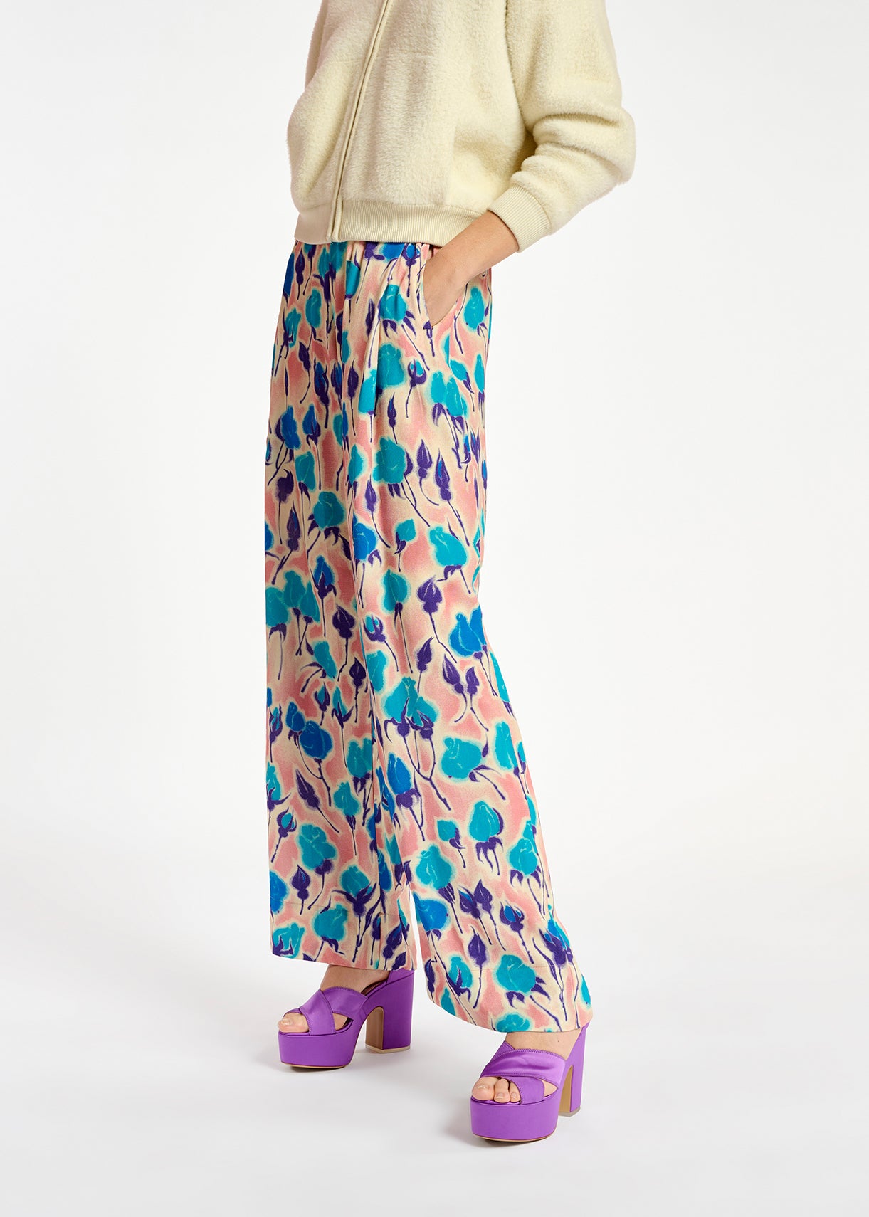 Light pink, blue and purple floral print wide-leg pants RE—SSENTIEL | Essentiel second hand