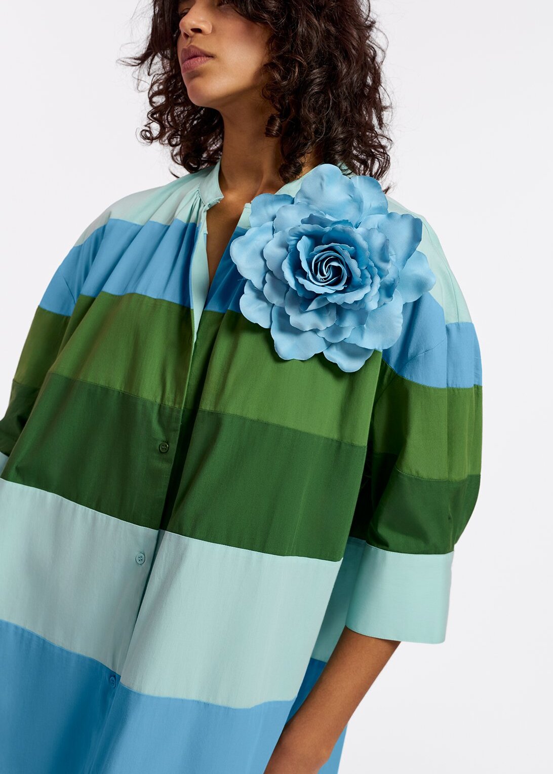 Robe maxi en coton bleu clair, bleue et verte RE—SSENTIEL | Essentiel second hand