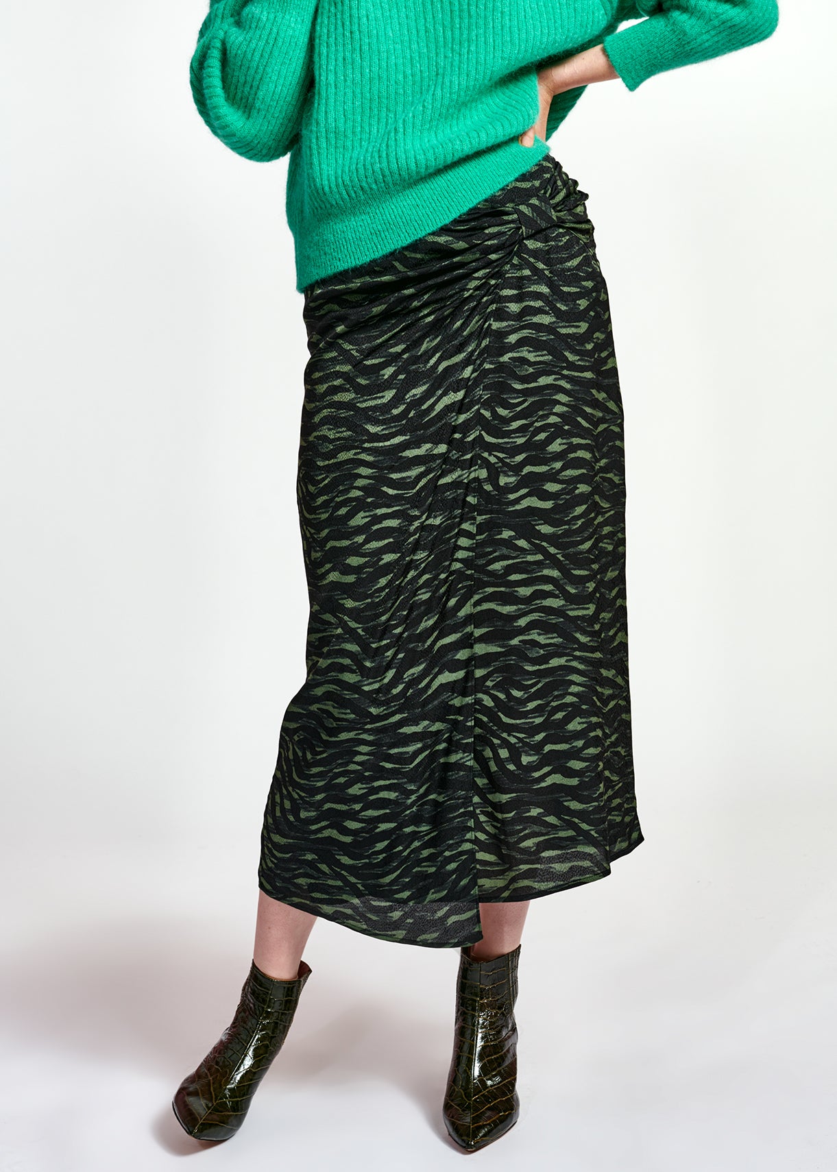 Khaki and black wrap effect long pencil skirt RE—SSENTIEL | Essentiel second hand