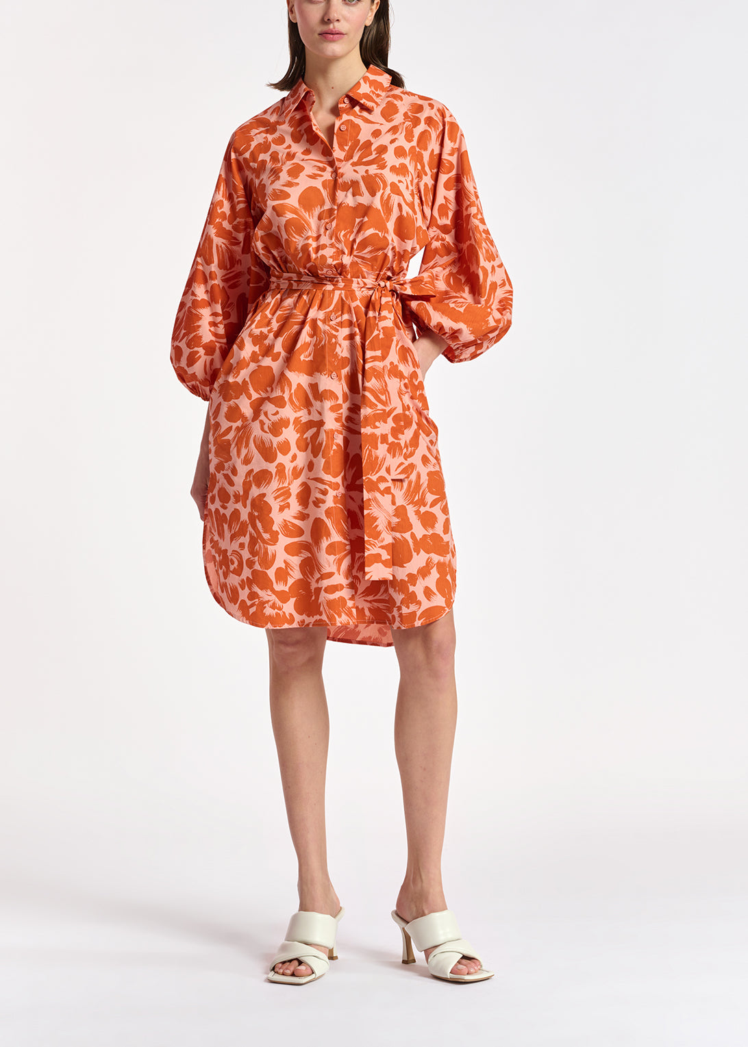 Mini-jurk met lichtroze en oranje bloemenprint RE—SSENTIEL | Essentiel second hand