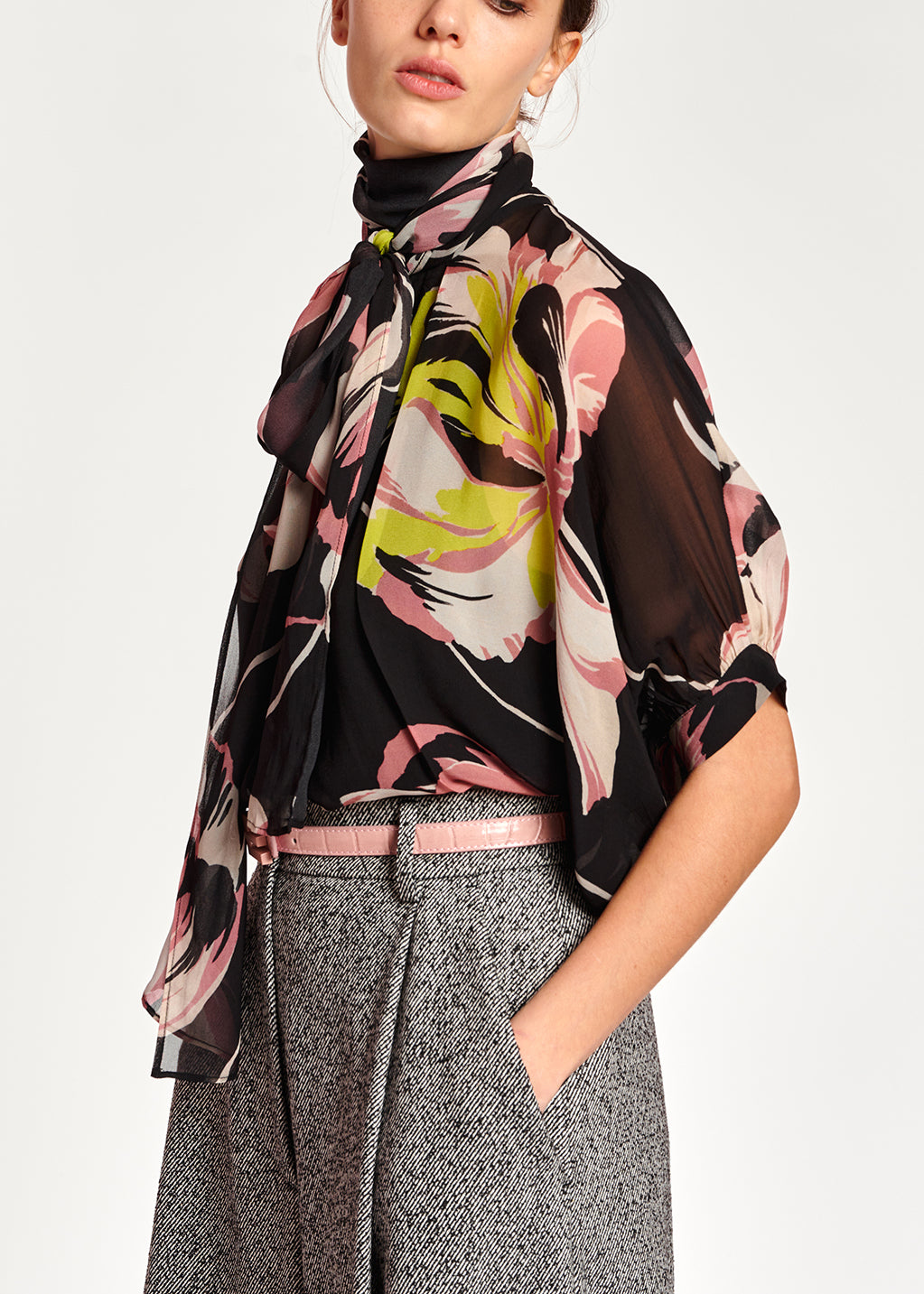 Black voluminous floral-print sheer top RE—SSENTIEL | Essentiel second hand