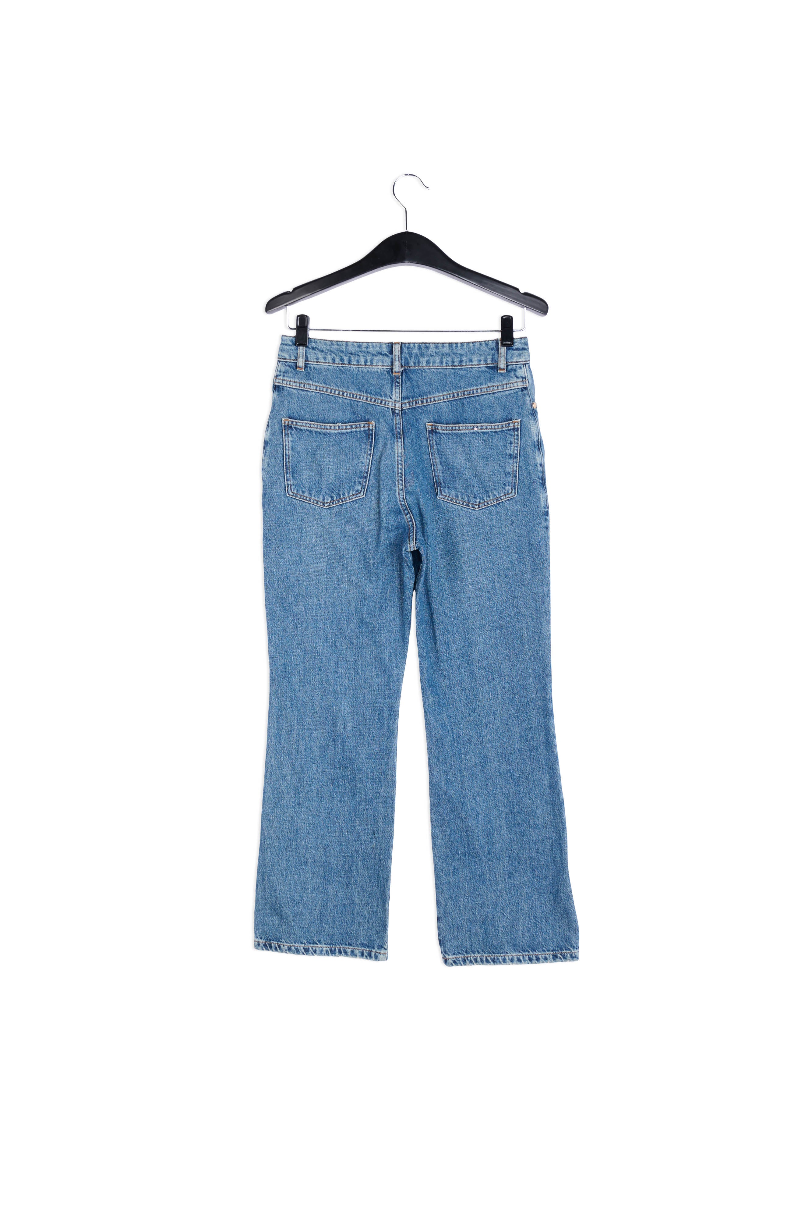 Jean bleu aux jambes évasées RE—SSENTIEL | Essentiel second hand