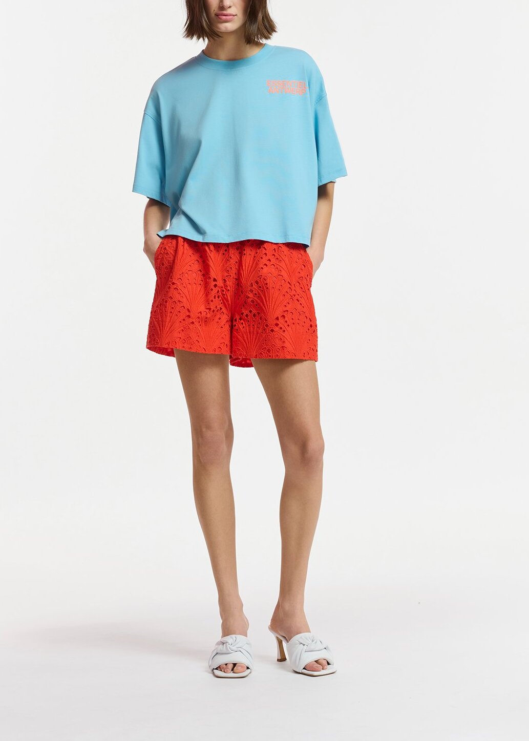 Red broderie anglaise cotton shorts RE—SSENTIEL | Essentiel second hand