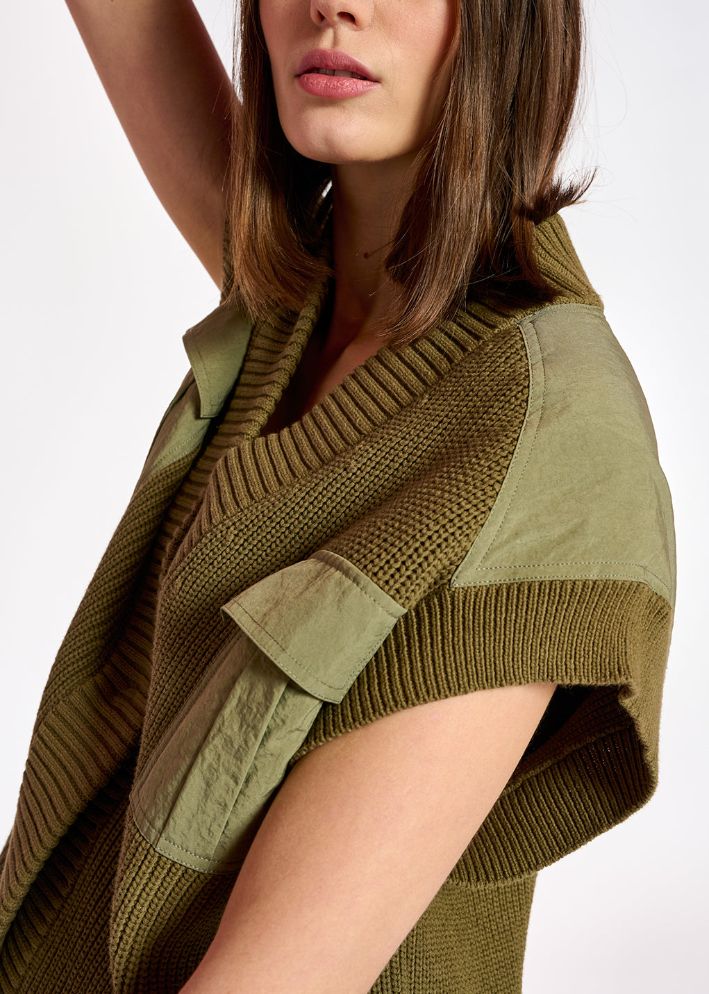 Khaki sleeveless utility-inspired cardigan RE—SSENTIEL | Essentiel second hand