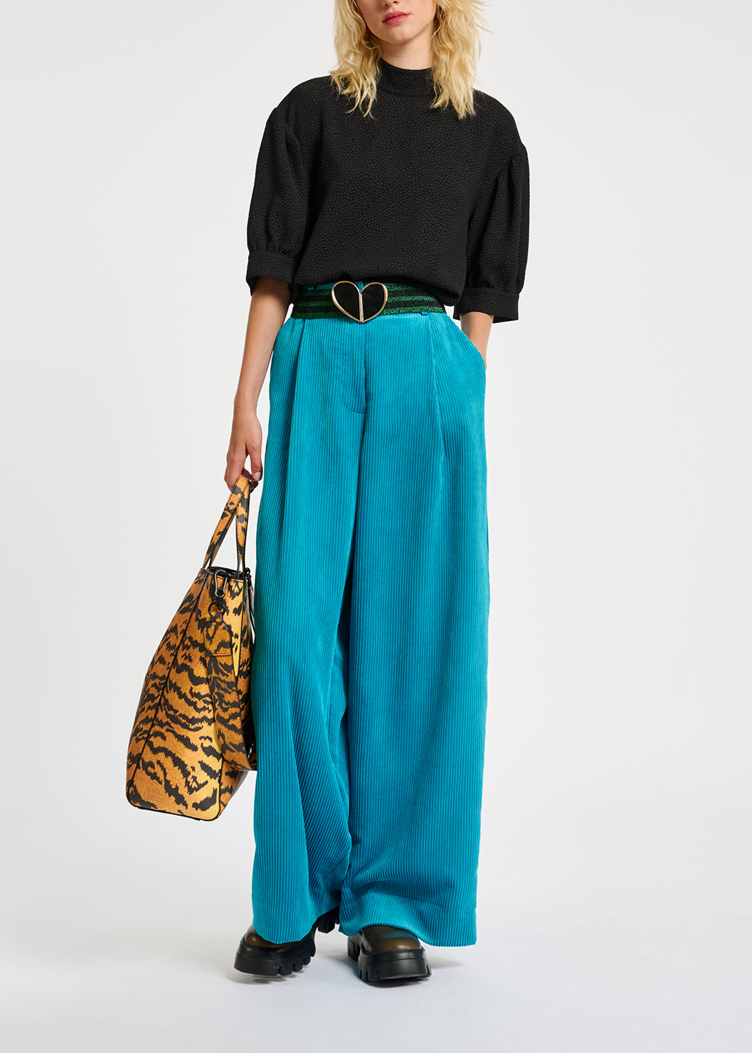 Blue wide-leg corduroy pants RE—SSENTIEL | Essentiel second hand