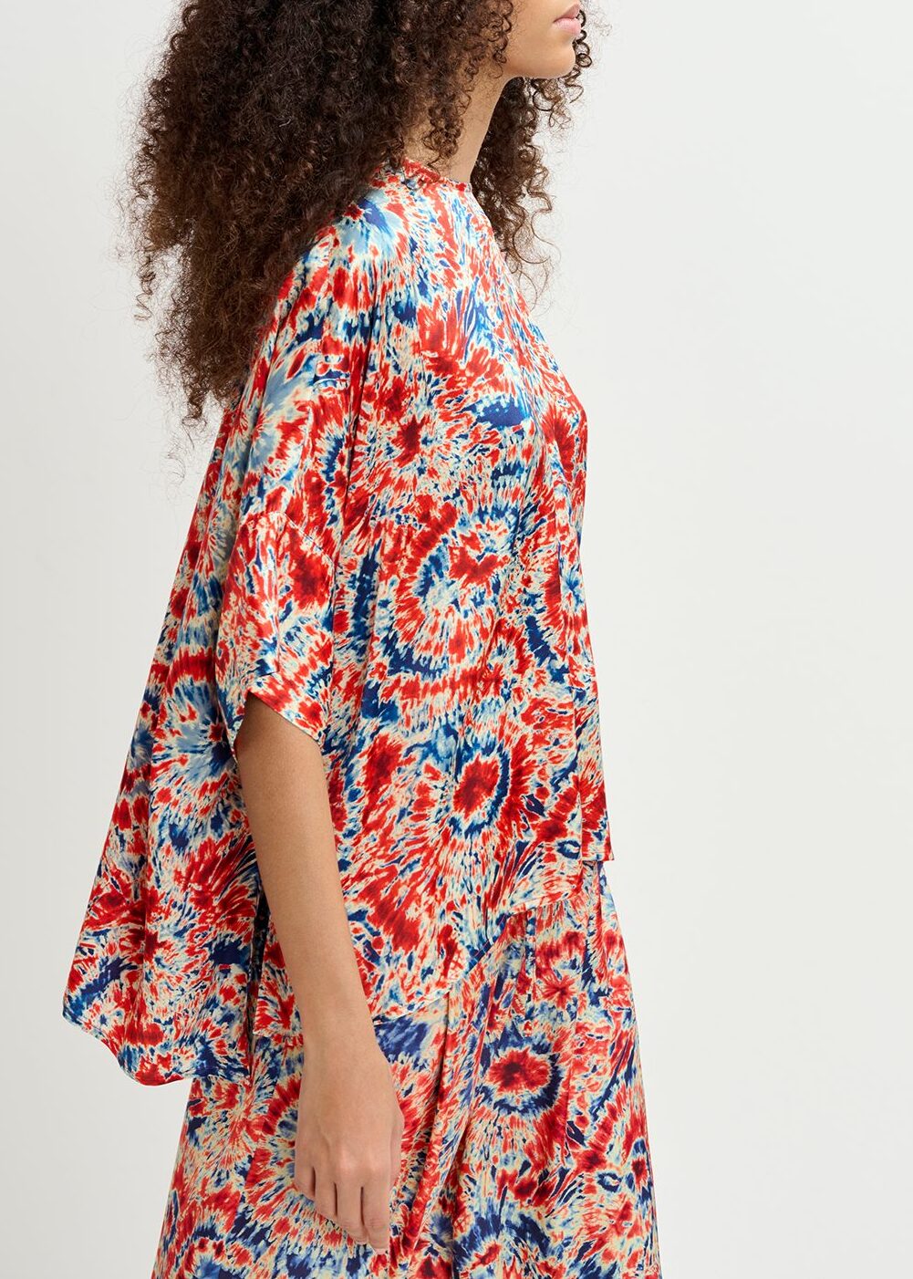 Red and blue tie-dye printed oversized top RE—SSENTIEL | Essentiel second hand