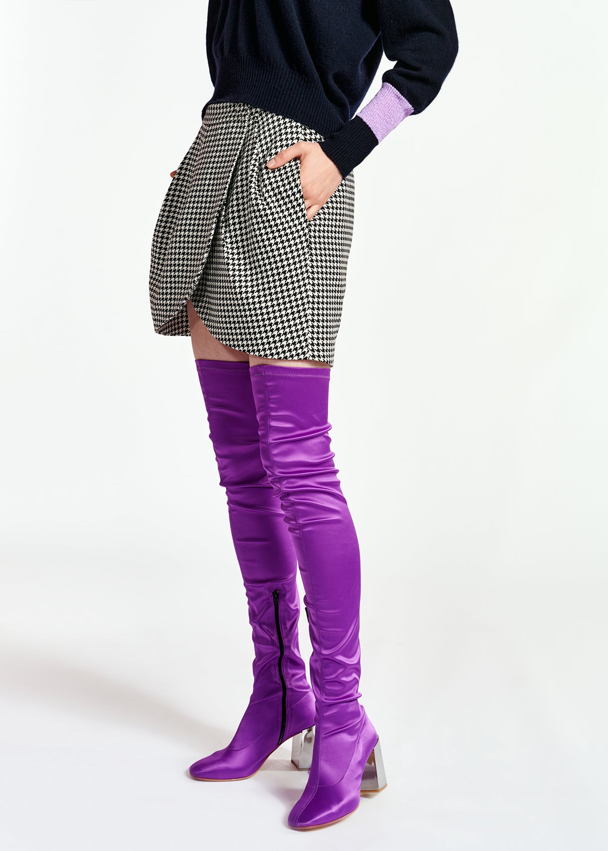 Mini-jupe tulipe noire et blanche RE—SSENTIEL | Essentiel second hand