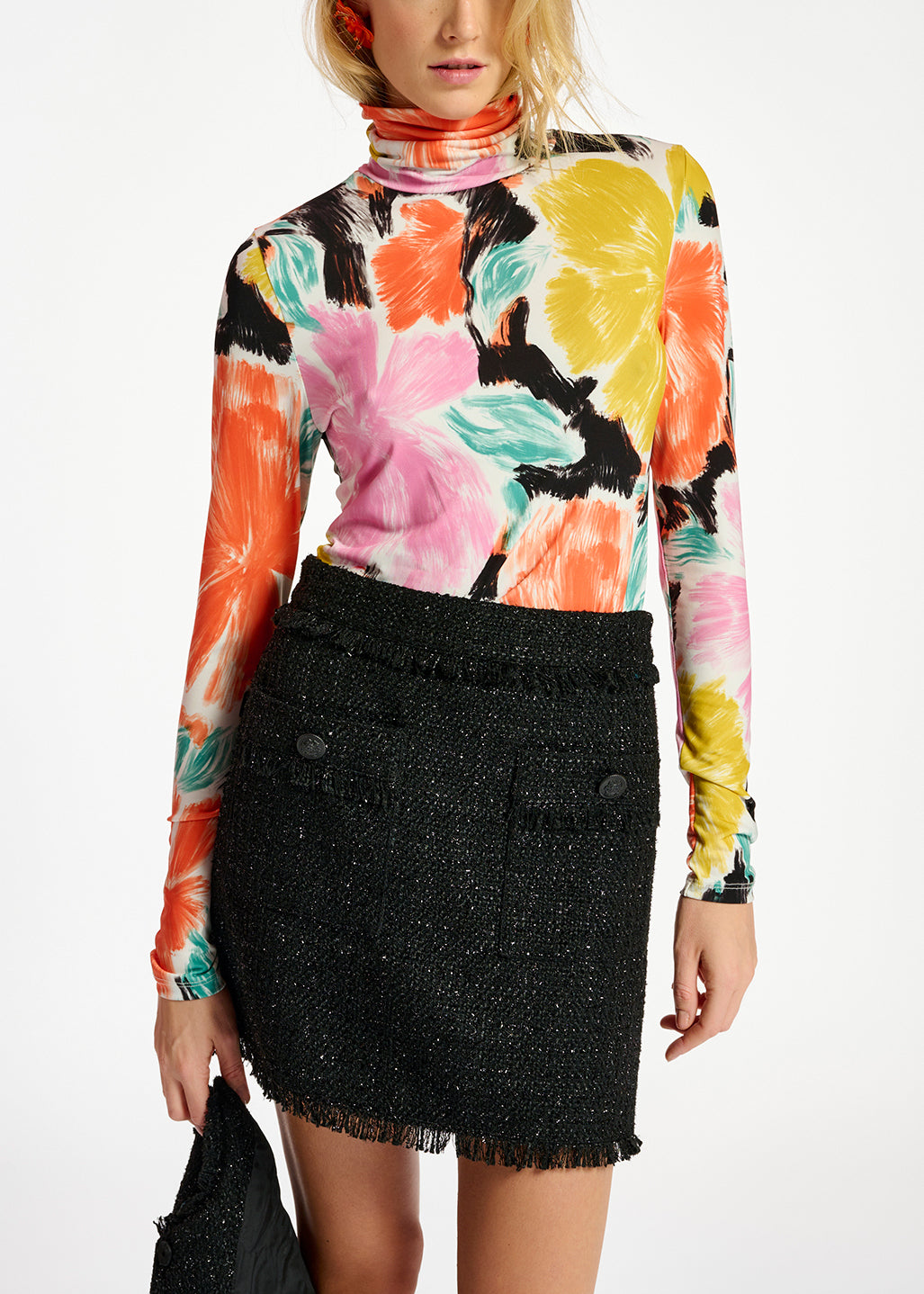 Black, orange and yellow floral print turtleneck top RE—SSENTIEL | Essentiel second hand