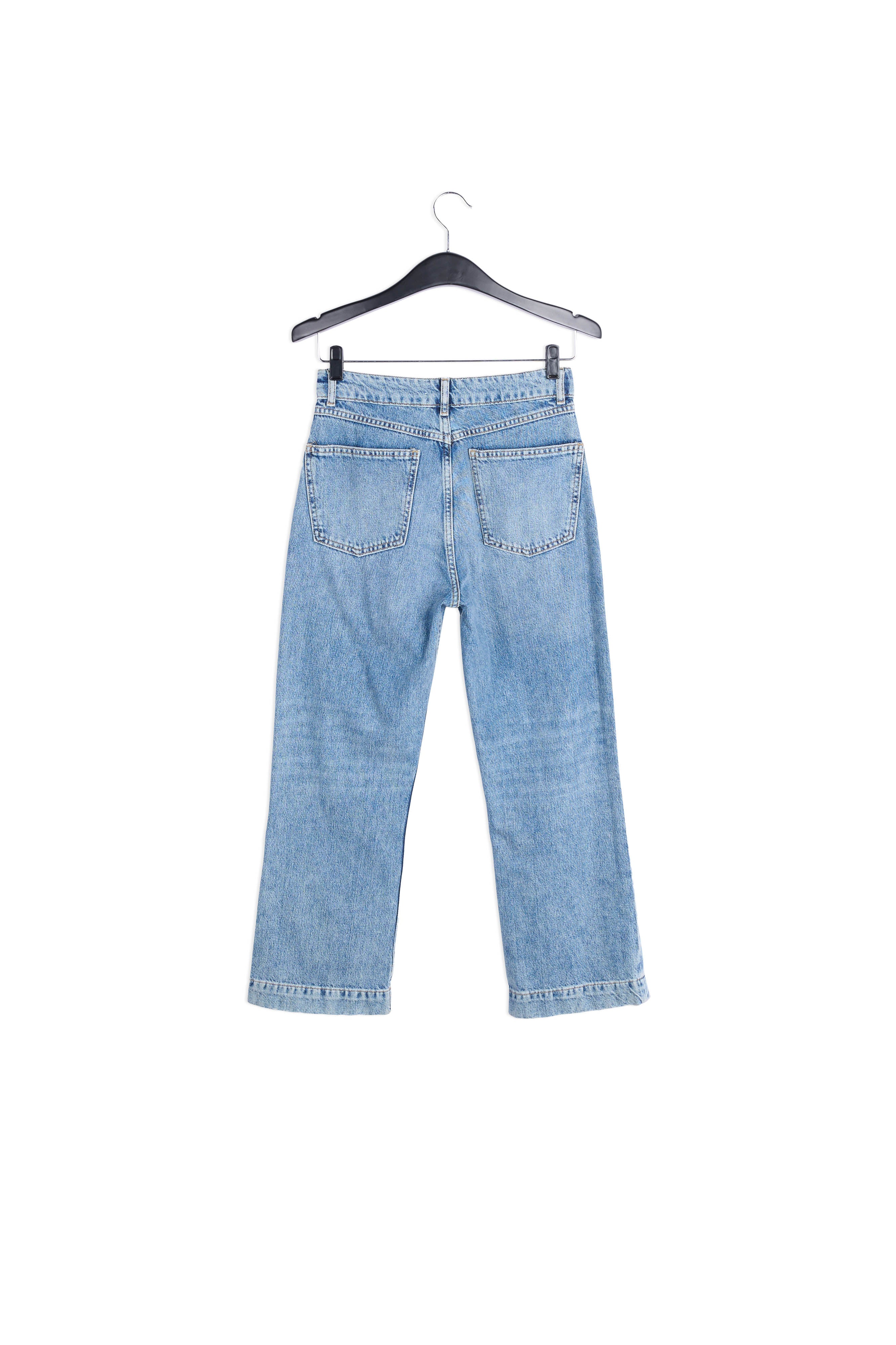 Jean bleu à taille haute et jambes évasées RE—SSENTIEL | Essentiel second hand