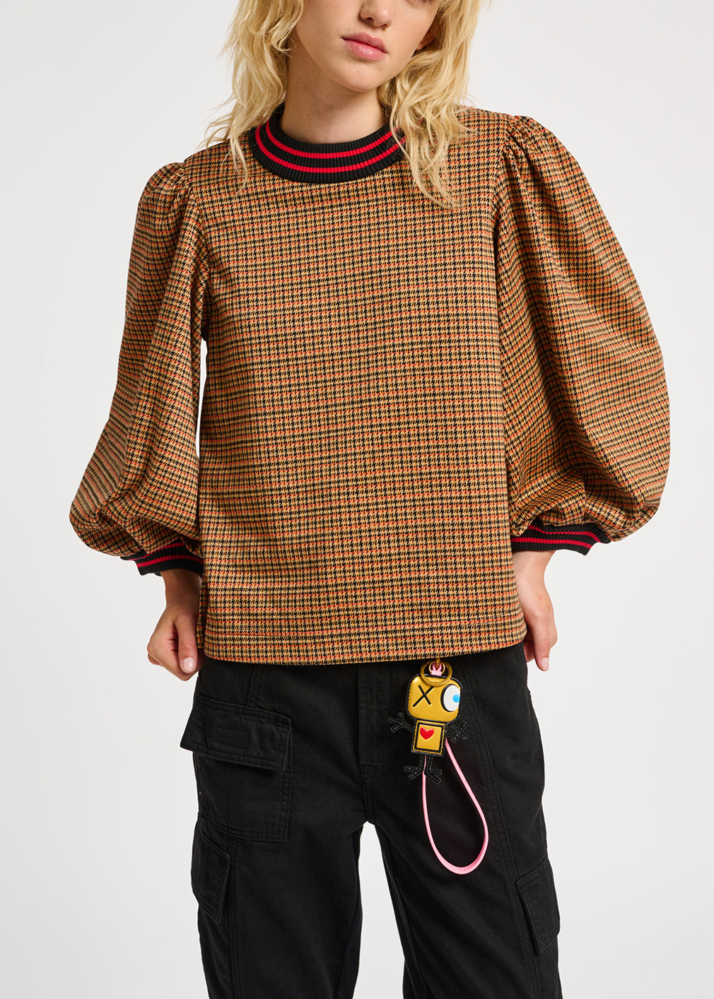 Top met pofmouwen in gebroken wit en oranje pied-de-poule RE—SSENTIEL | Essentiel second hand