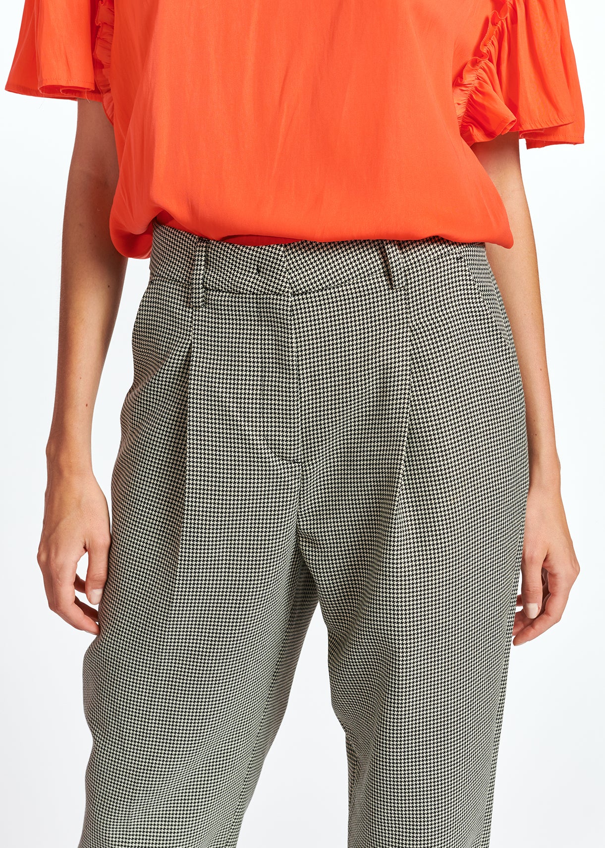 Pantalon pied-de-poule ample à taille haute RE—SSENTIEL | Essentiel second hand