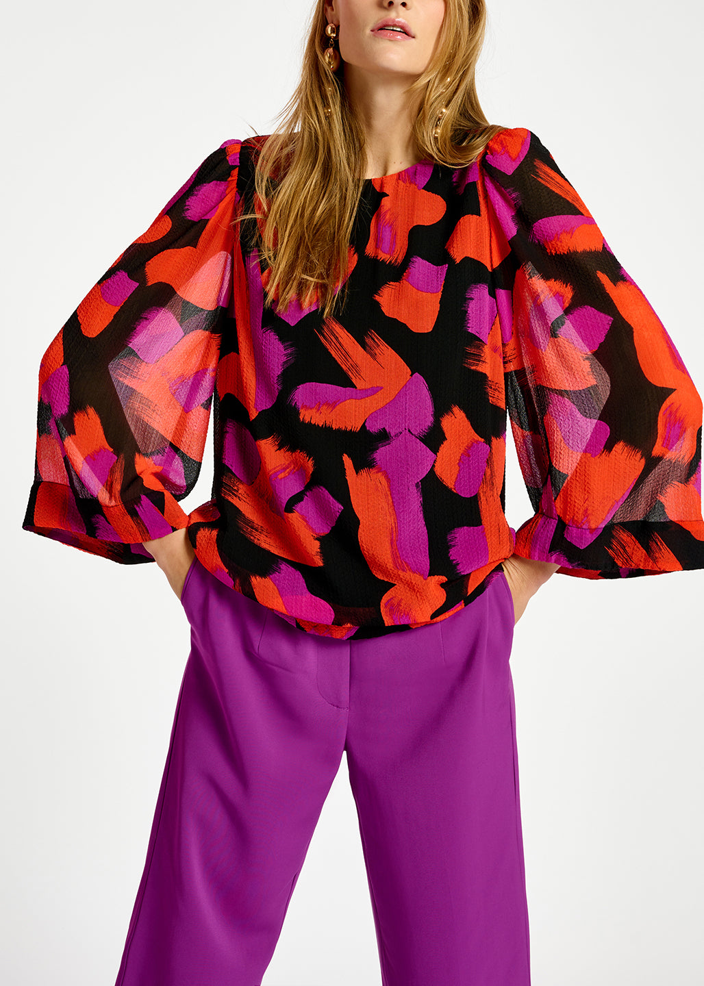 Black, orange and purple abstract-print top with puffed shoulders RE—SSENTIEL | Essentiel second hand