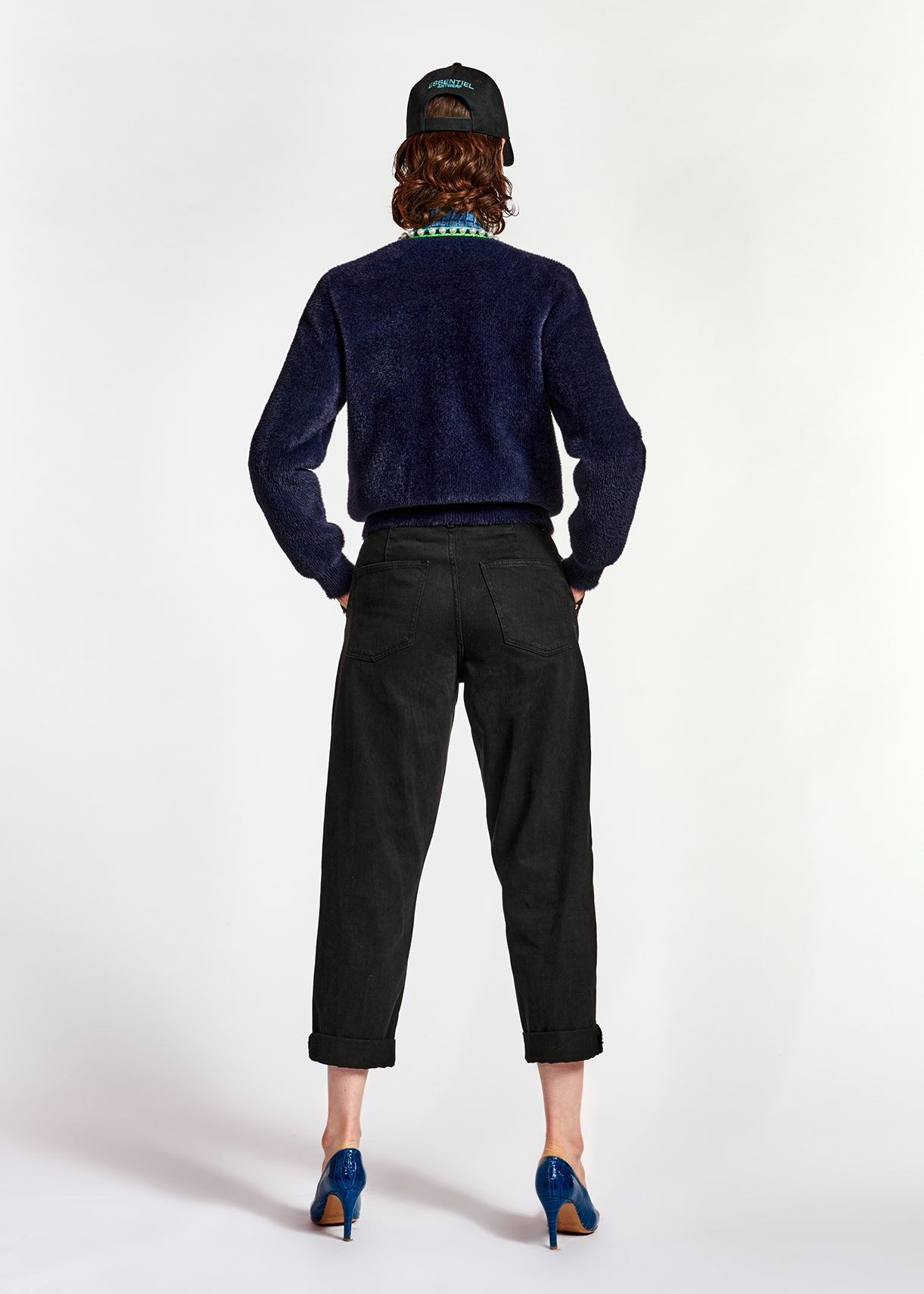 Blouson aviateur bleu foncé tricoté avec perles RE—SSENTIEL | Essentiel second hand