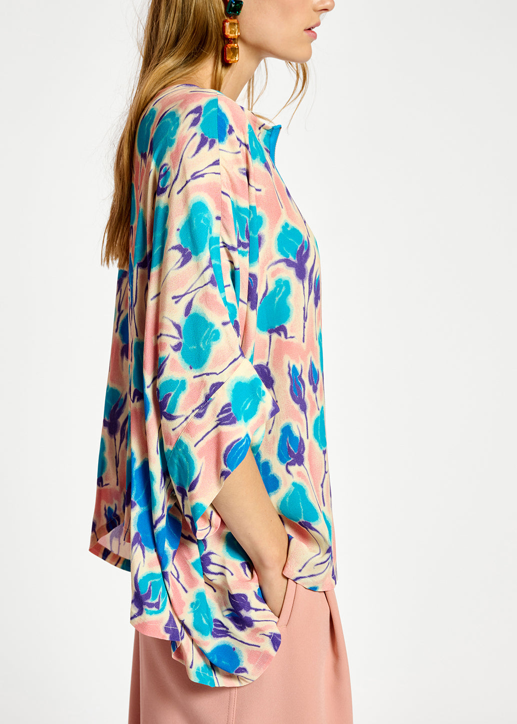 Light pink, blue and purple floral print oversized top RE—SSENTIEL | Essentiel second hand