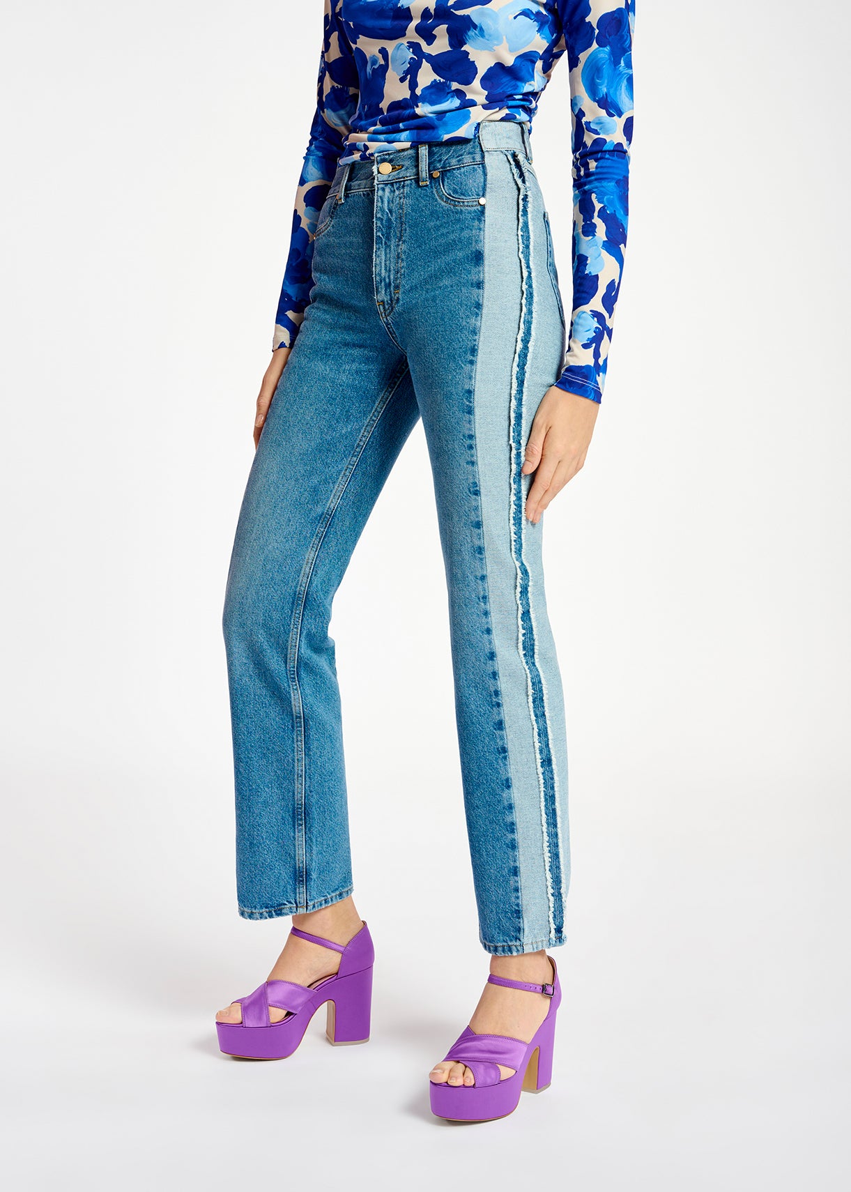 Jean bleu à l'envers aux jambes droites RE—SSENTIEL | Essentiel second hand