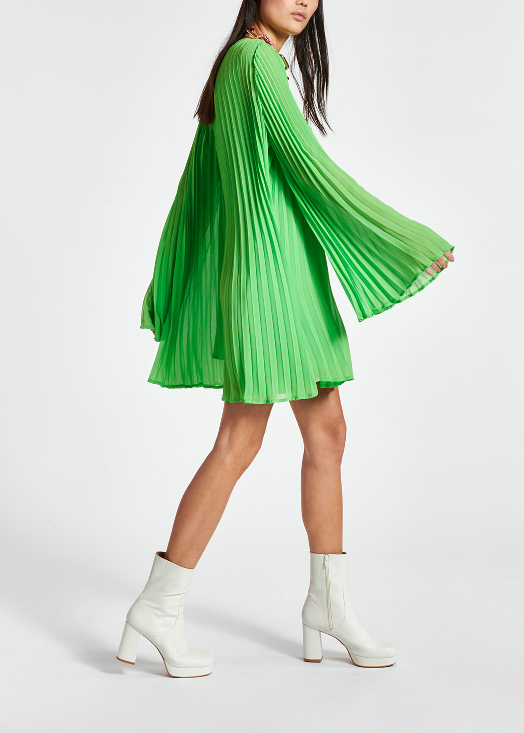 Bright green plissé mini dress RE—SSENTIEL | Essentiel second hand