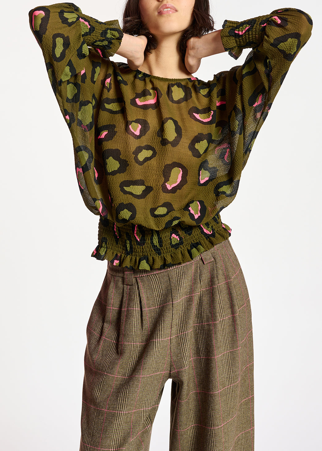 Kaki gesmokte top met luipaardprint RE—SSENTIEL | Essentiel second hand