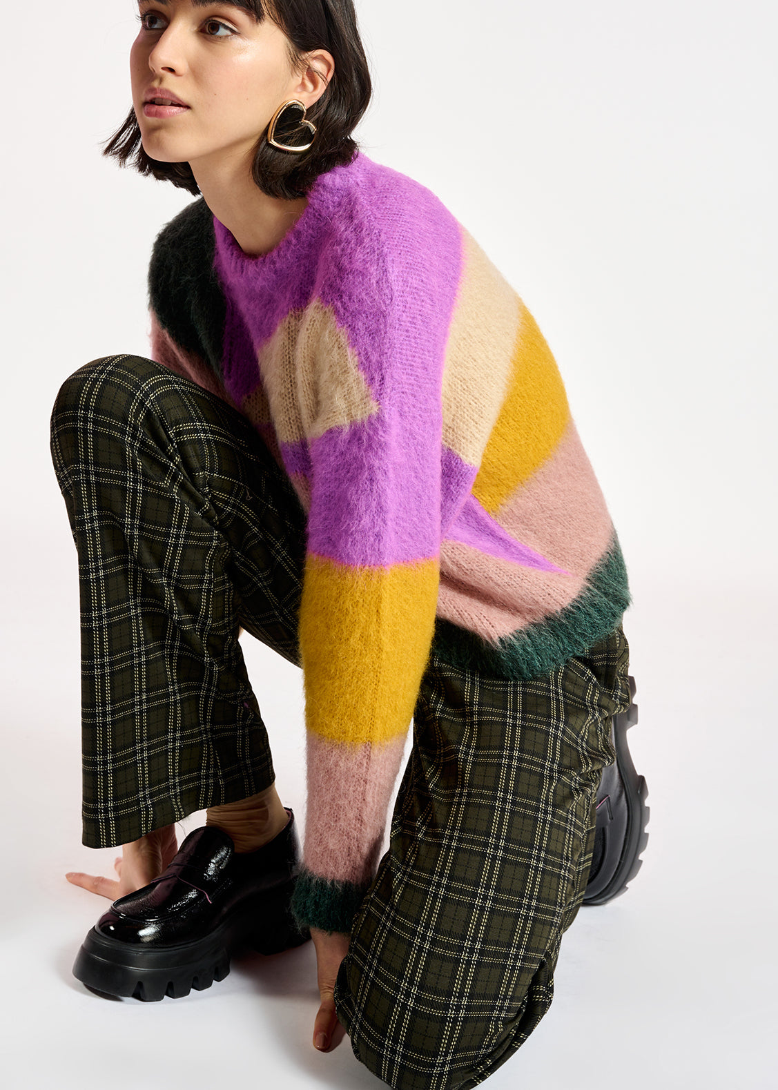 Purple, dark green and vintage pink intarsia-knitted sweater RE—SSENTIEL | Essentiel second hand