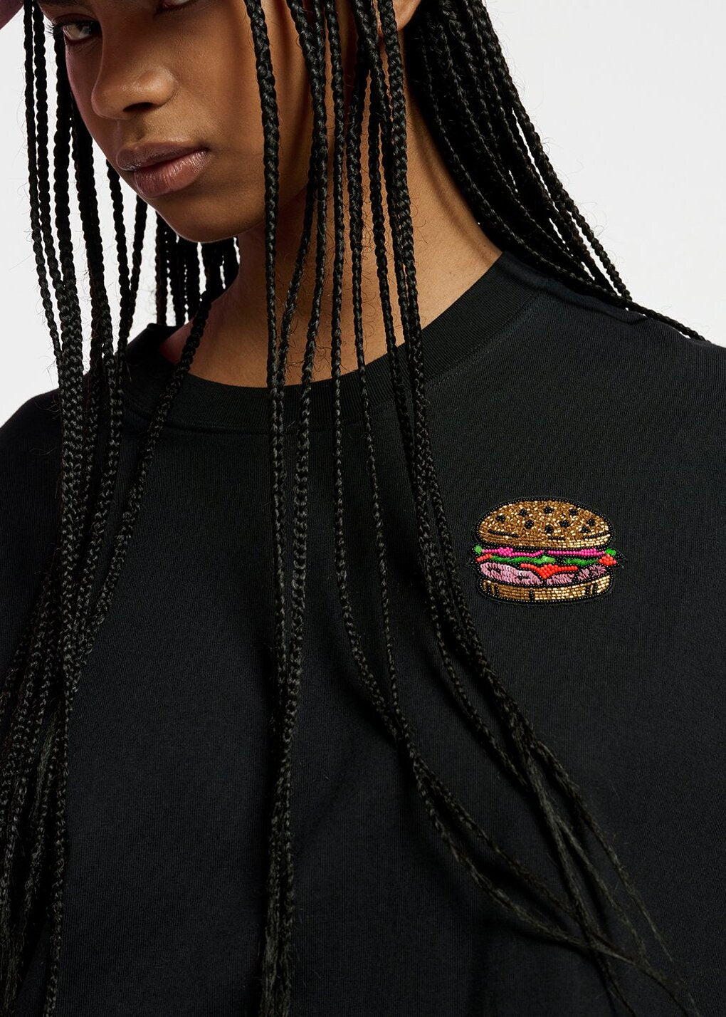 Black organic cotton T-shirt with hamburger embroidery RE—SSENTIEL | Essentiel second hand