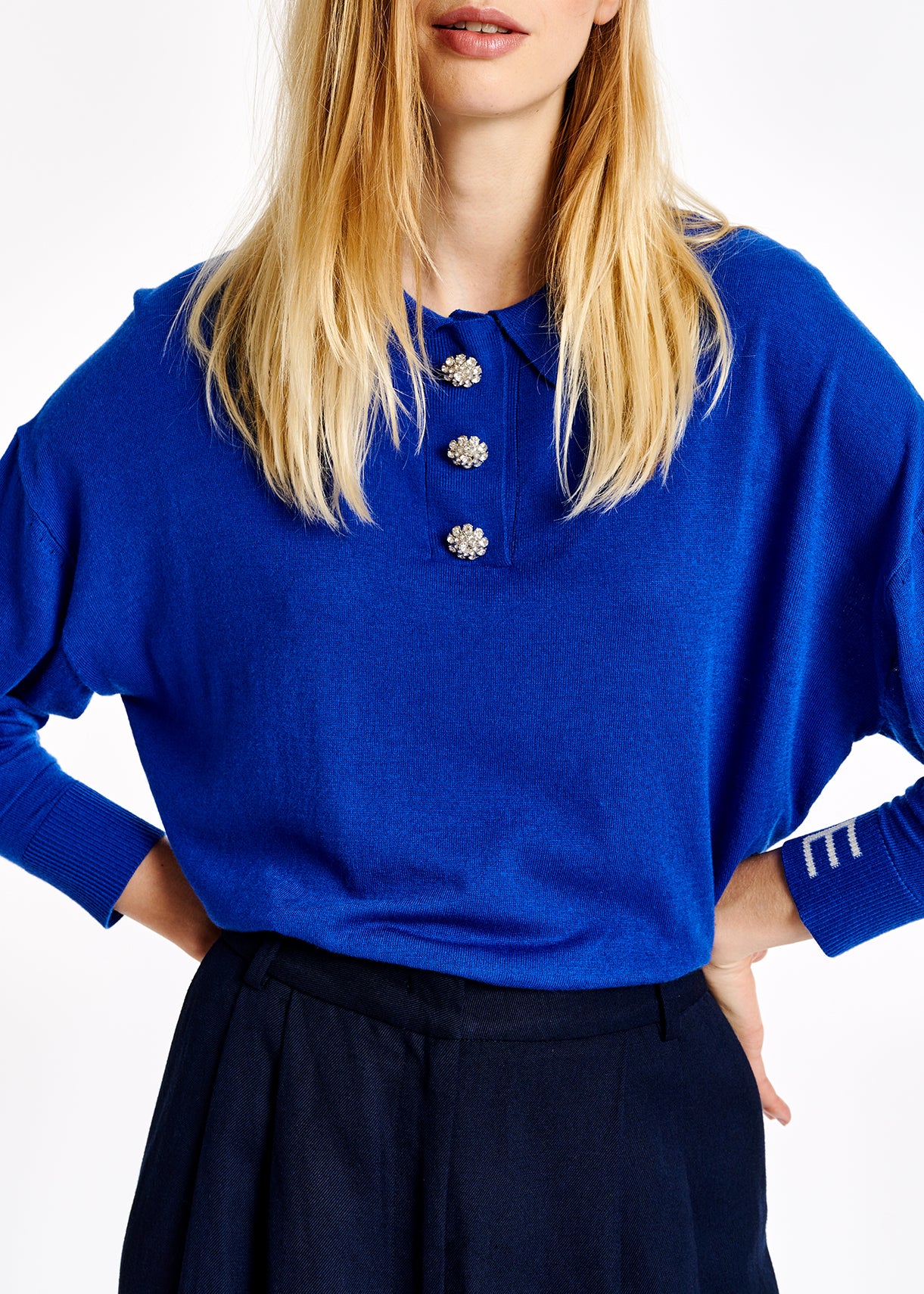Blue fine-knit sweater with polo-inspired collar RE—SSENTIEL | Essentiel second hand