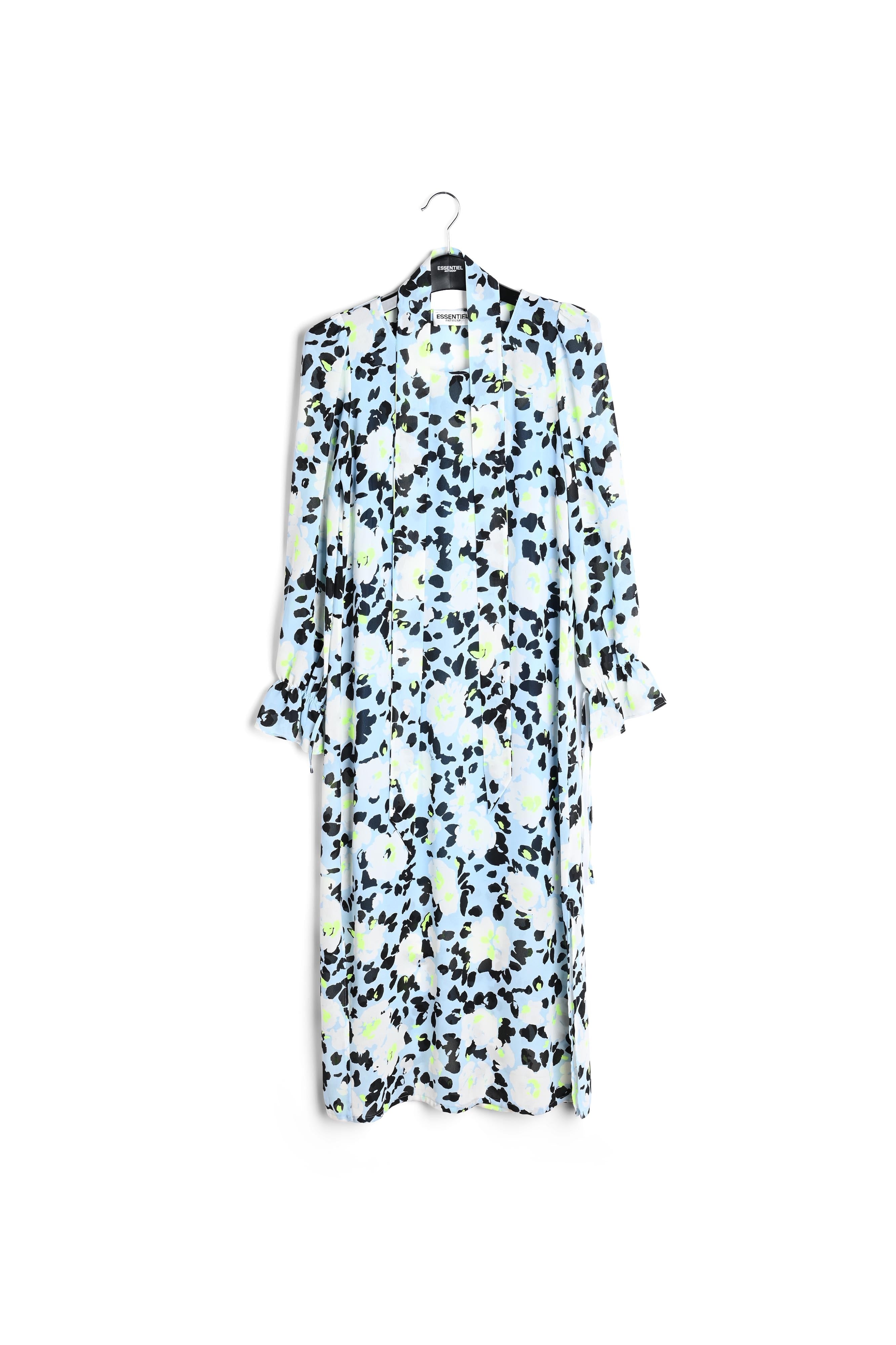 Robe midi bleu pâle à fleurs avec ceinture RE—SSENTIEL | Essentiel second hand