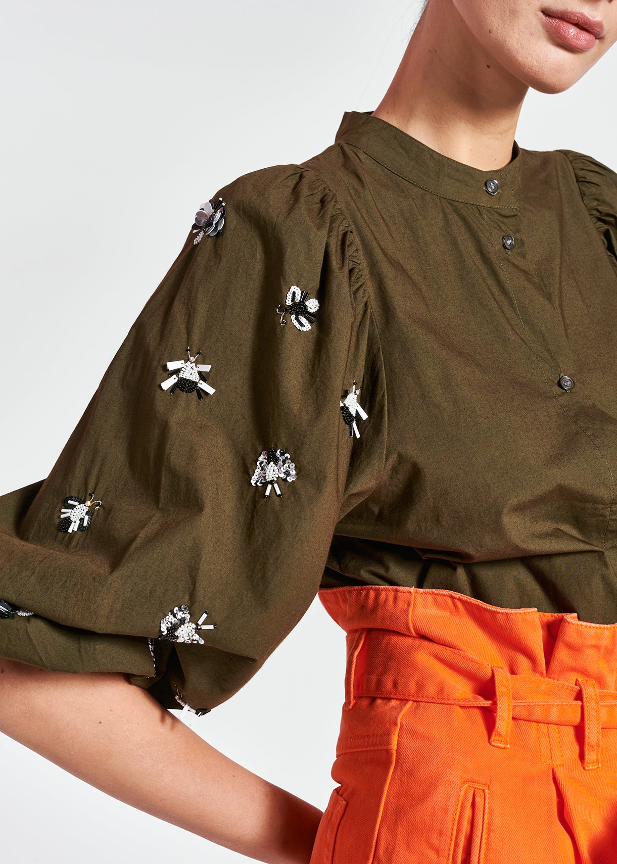 Khaki green cotton-poplin embroidered puffed-sleeve shirt RE—SSENTIEL | Essentiel second hand