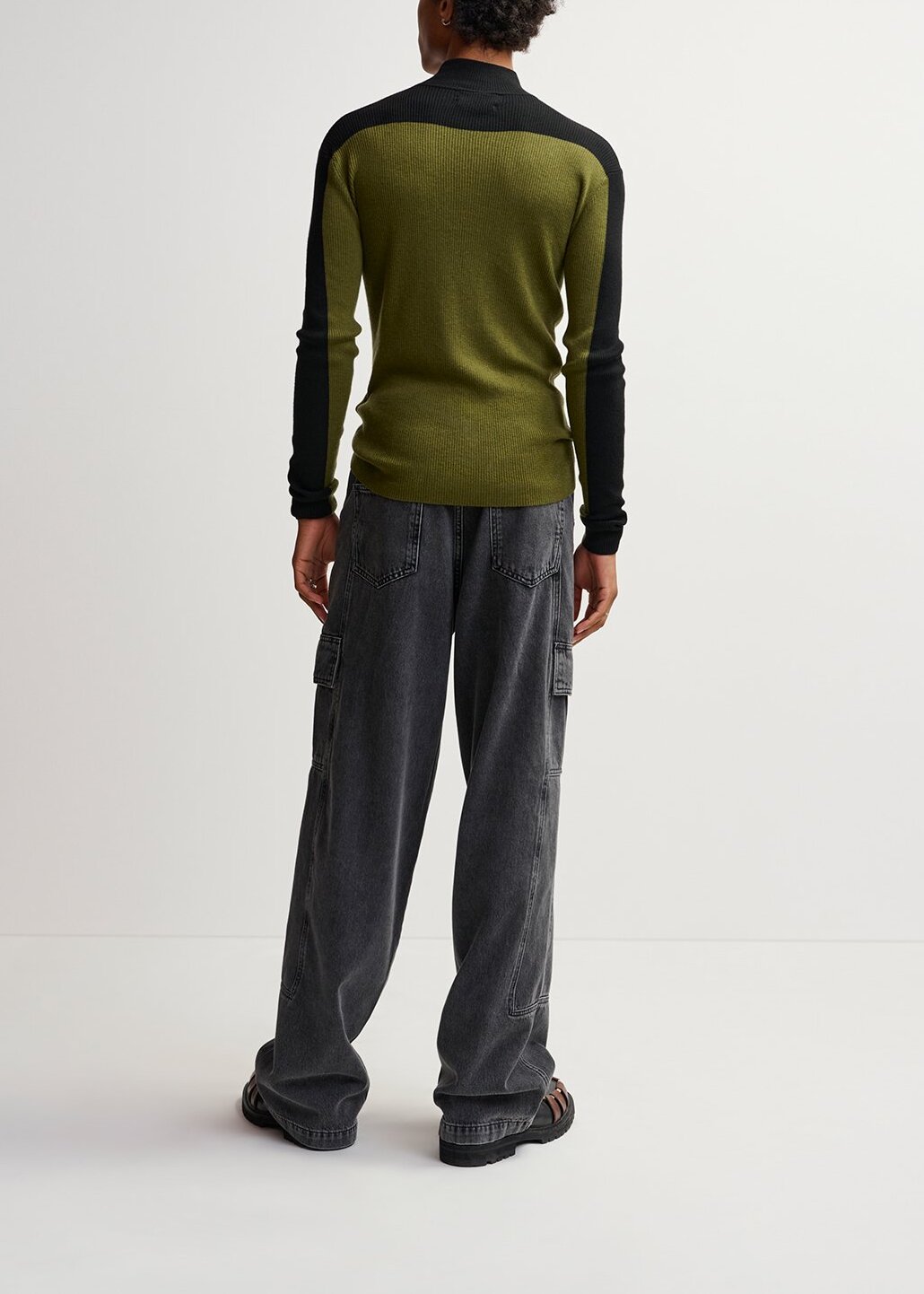 Black wide-leg cargo jeans RE—SSENTIEL | Essentiel second hand