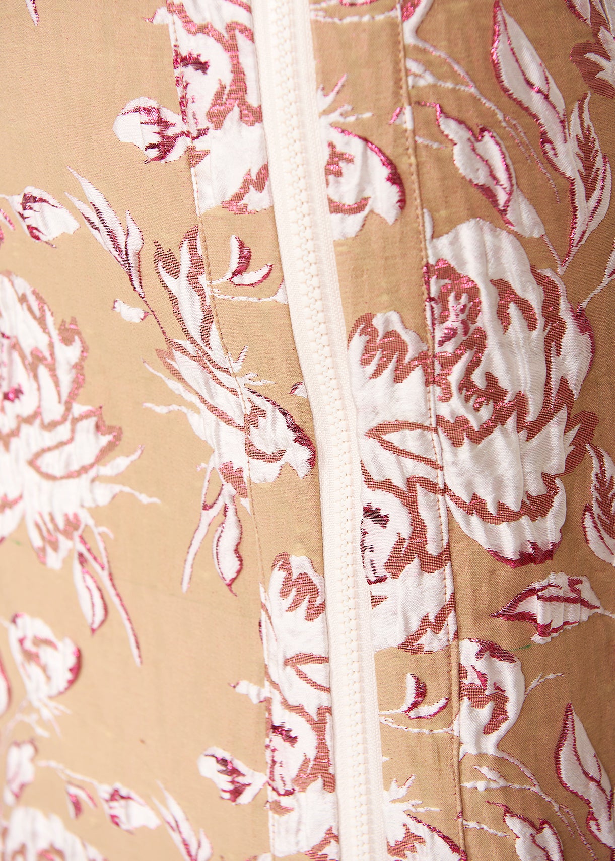 Minirok in beige, roze en wit bloemenjacquard RE—SSENTIEL | Essentiel second hand