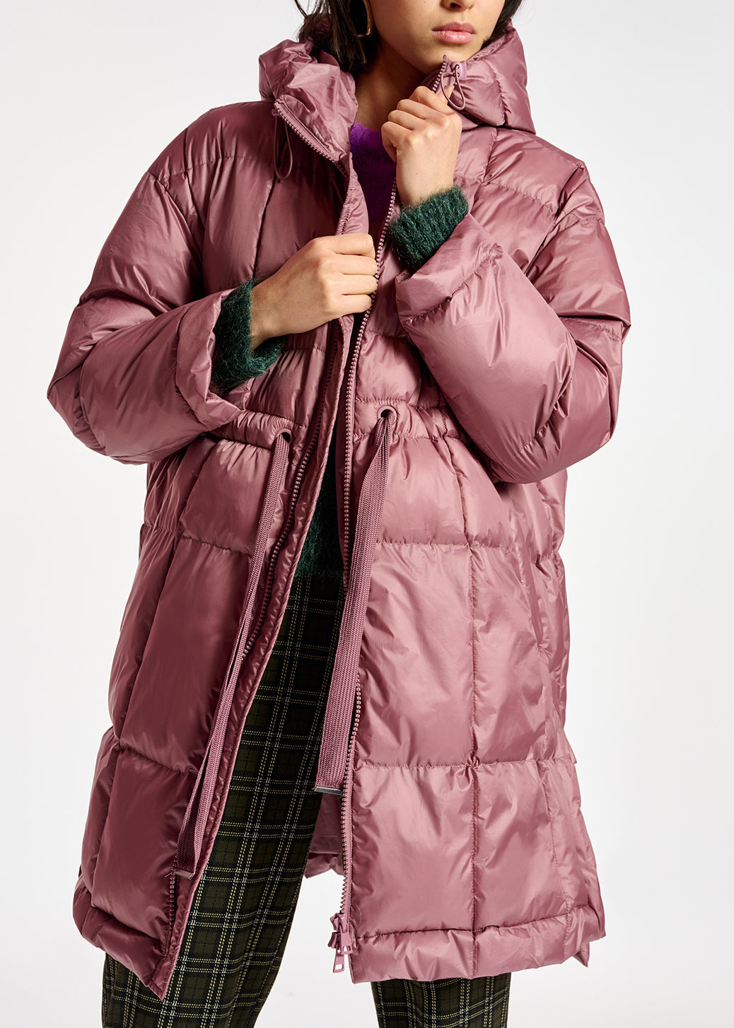 Vintage pink hooded puffer coat RE—SSENTIEL | Essentiel second hand