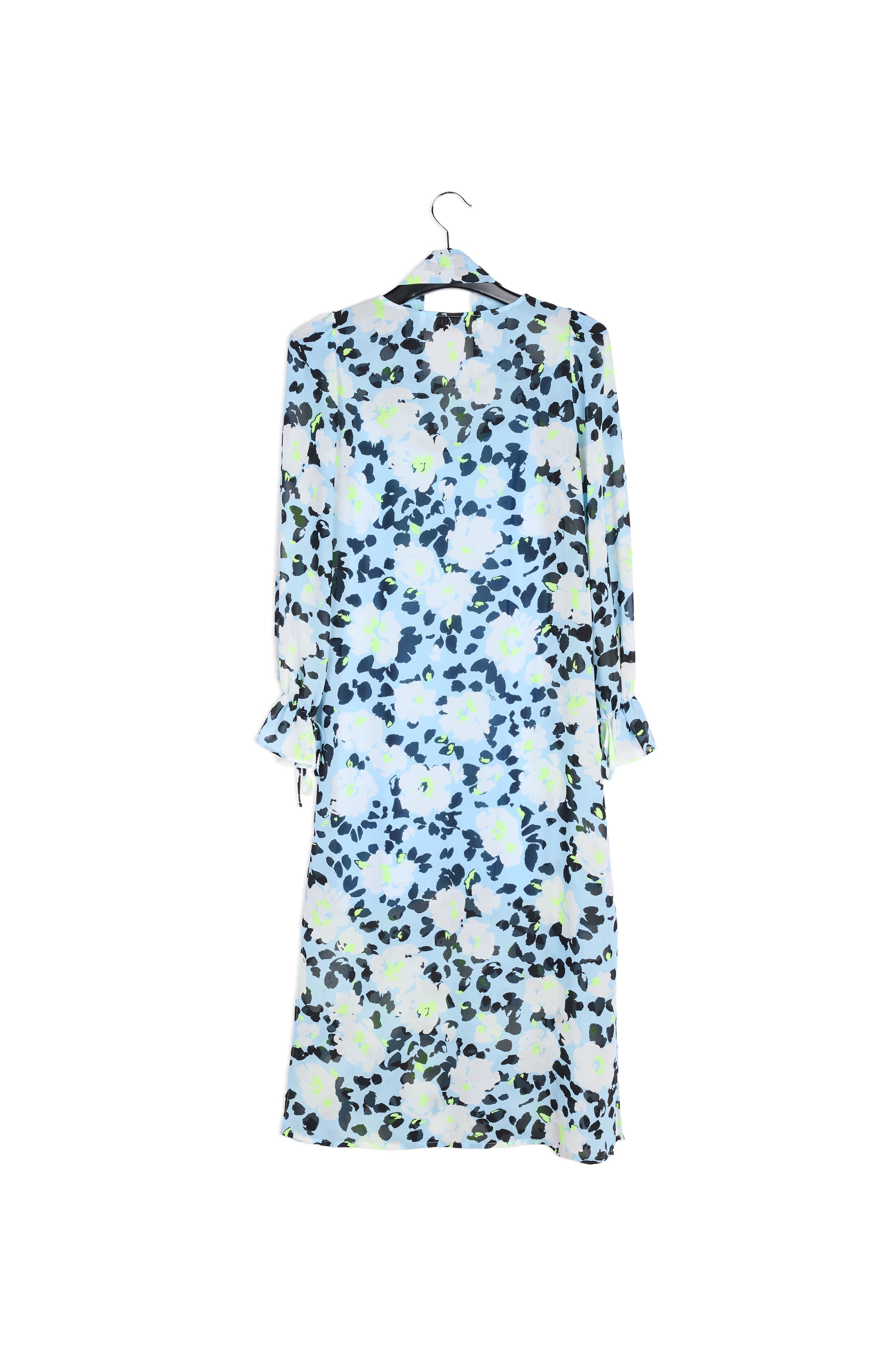 Robe midi bleu pâle à fleurs avec ceinture RE—SSENTIEL | Essentiel second hand
