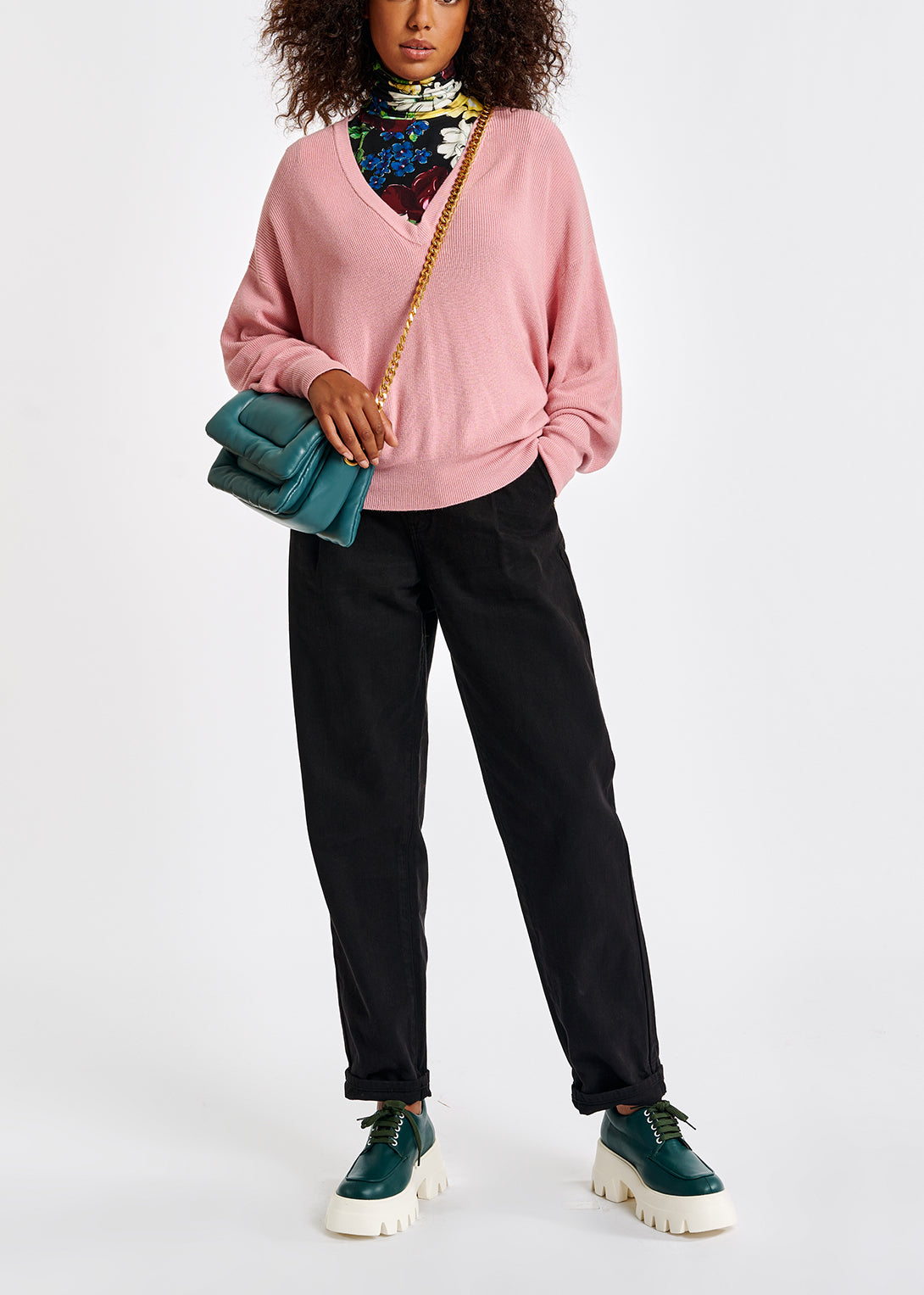 Pull en côtes rose à encolure en v RE—SSENTIEL | Essentiel second hand