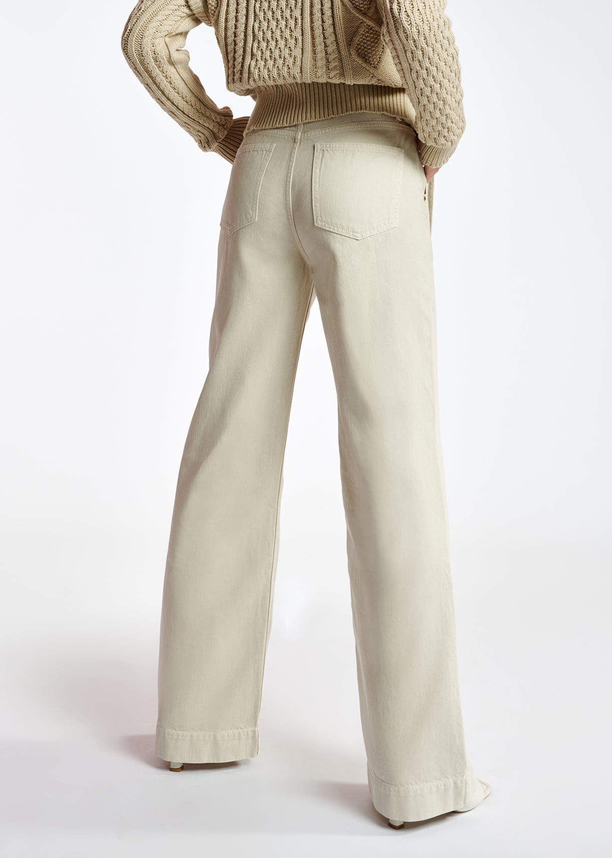 Jean blanc cassé aux jambes larges RE—SSENTIEL | Essentiel second hand