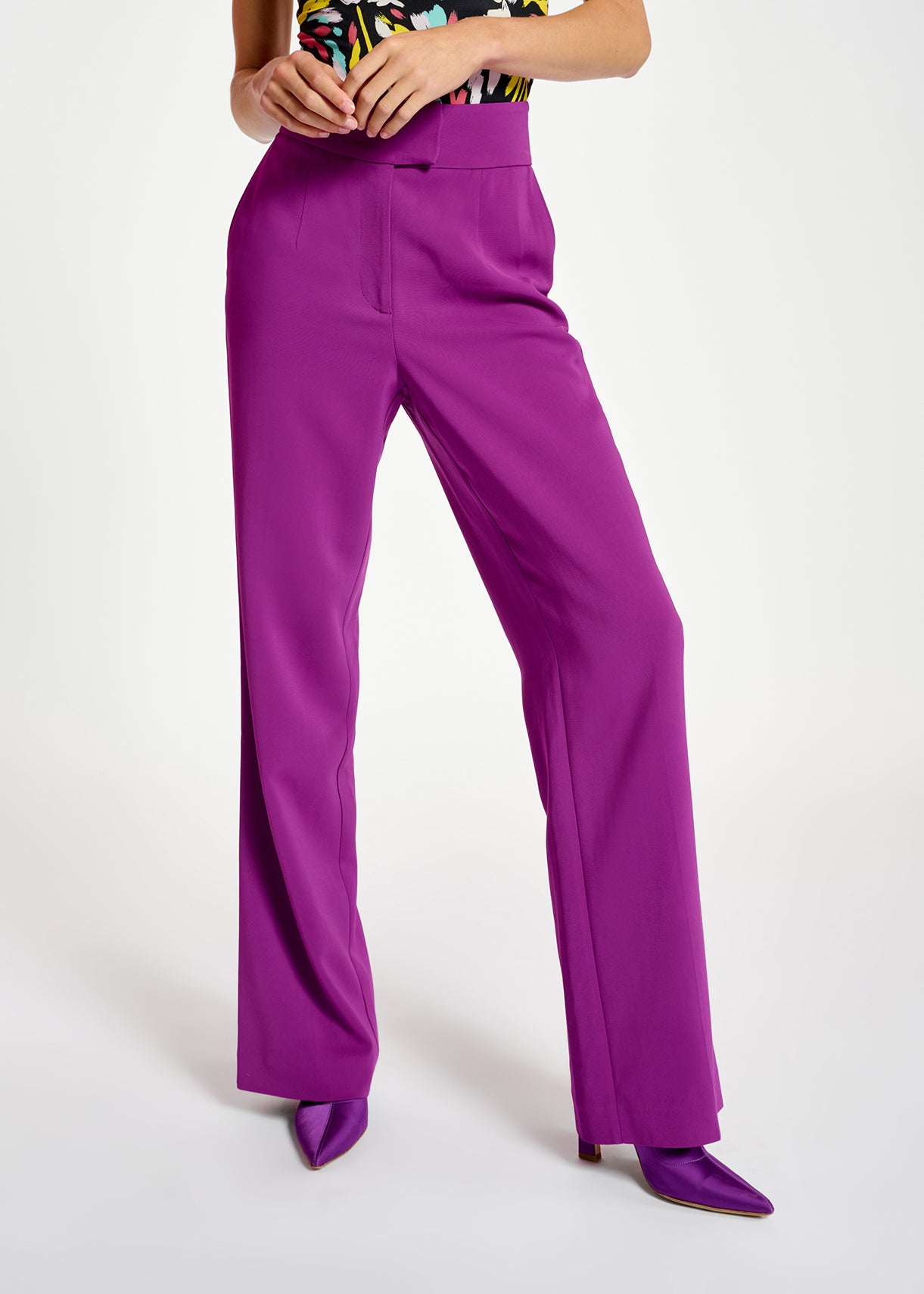 Purple viscose-satin straight-leg pants RE—SSENTIEL | Essentiel second hand