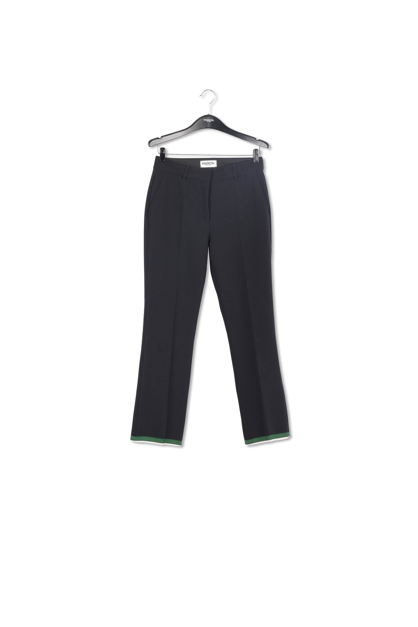 Pantalon noir aux jambes évasées RE—SSENTIEL | Essentiel second hand