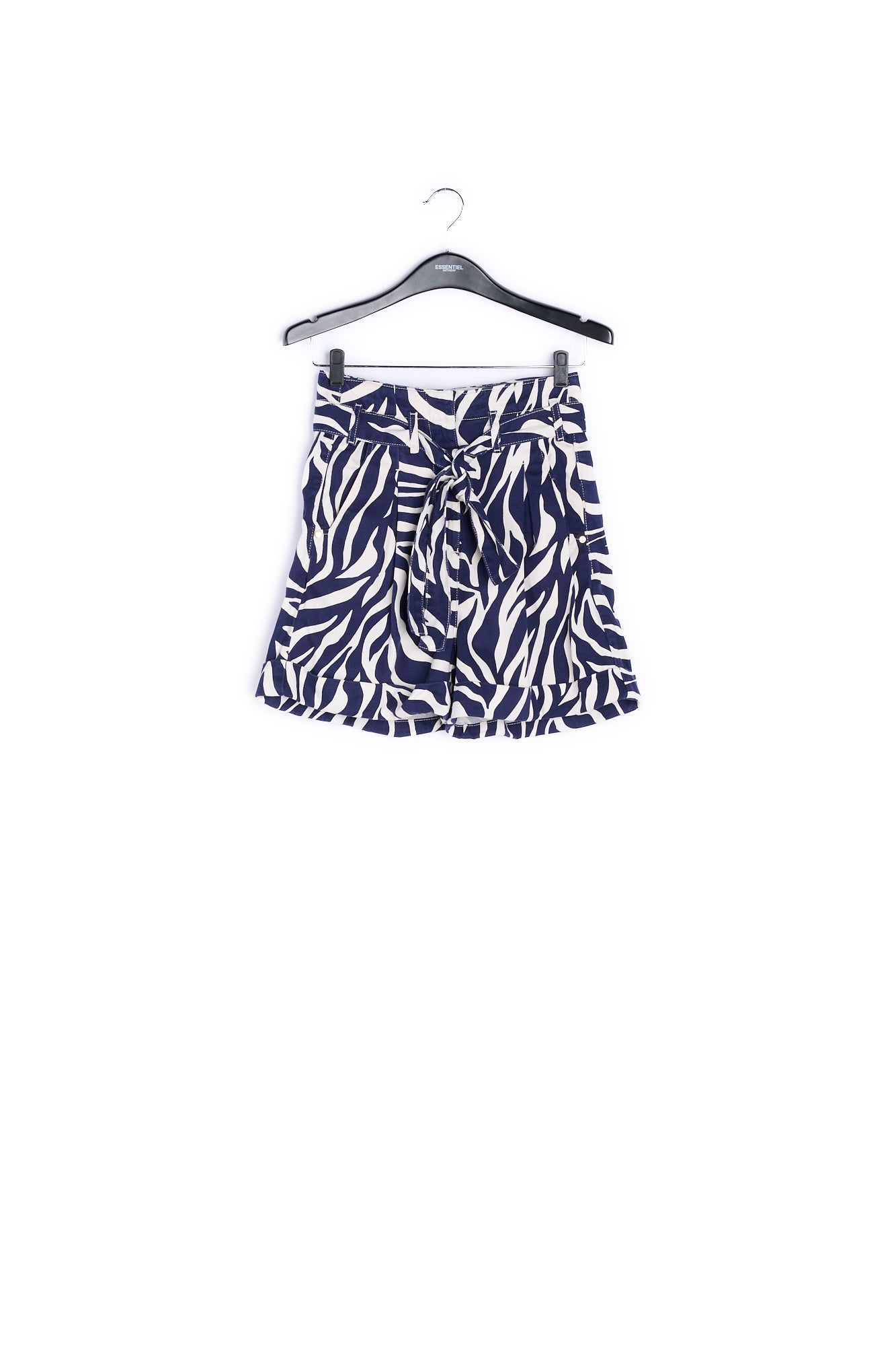 Off-white and navy blue zebra-print belted denim shorts RE—SSENTIEL | Essentiel second hand