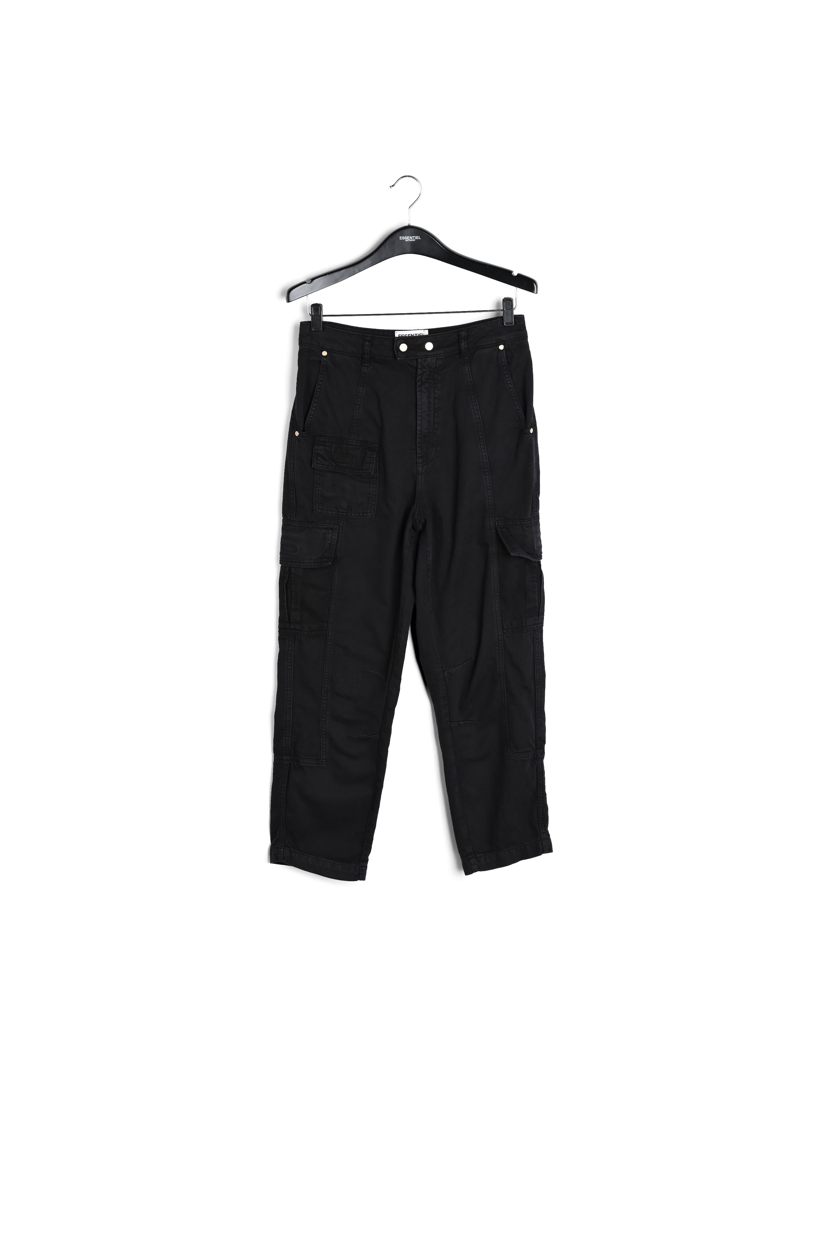 Jean treillis noir aux jambes droites RE—SSENTIEL | Essentiel second hand