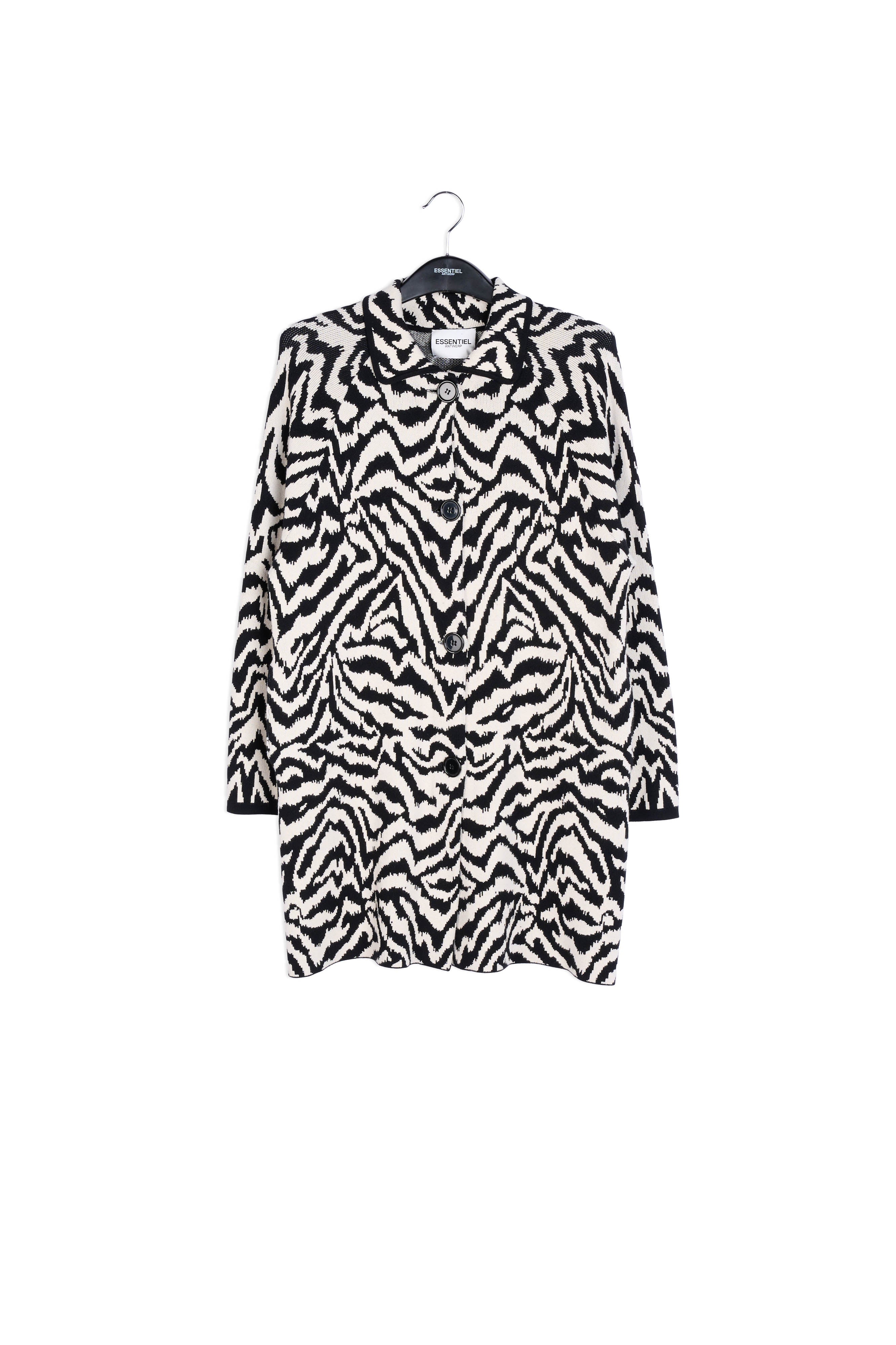Lange zwart-witte jas met jacquard zebramotief RE—SSENTIEL | Essentiel second hand