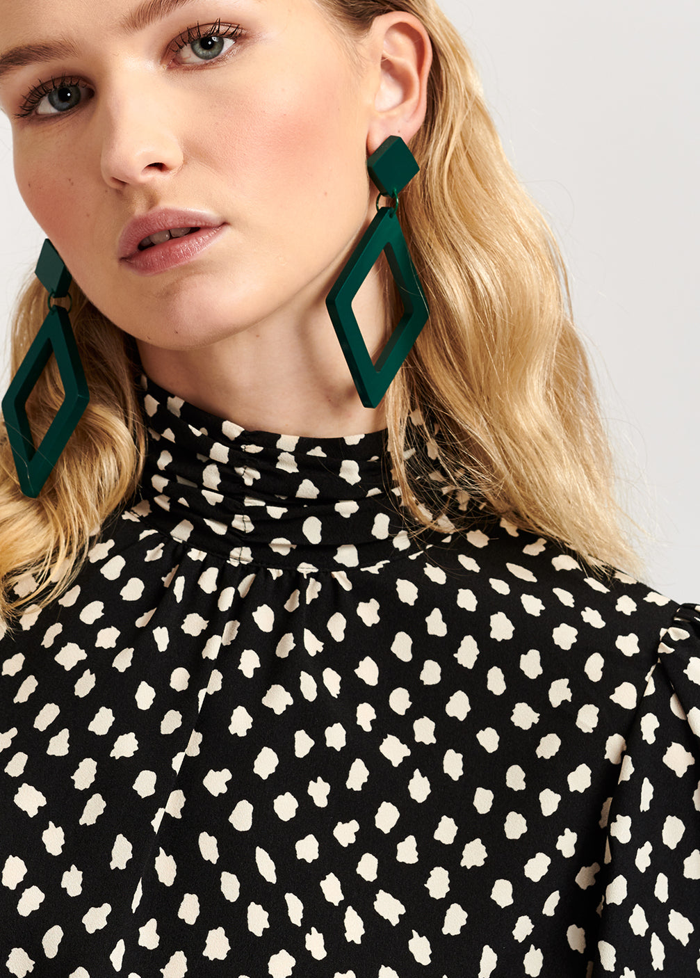 Black polka dot turtleneck top RE—SSENTIEL | Essentiel second hand
