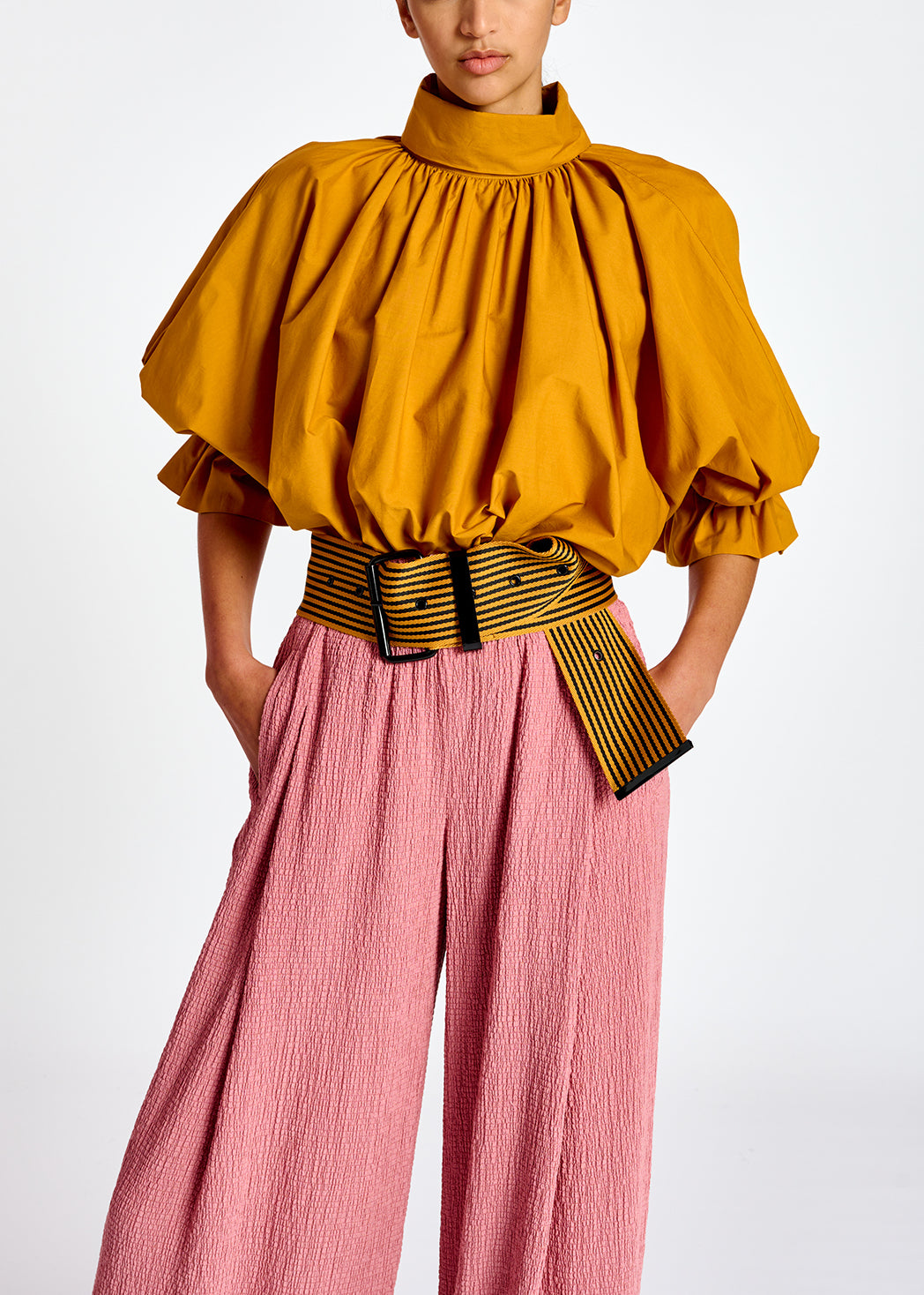 Ochre voluminous cotton top with high collar RE—SSENTIEL | Essentiel second hand